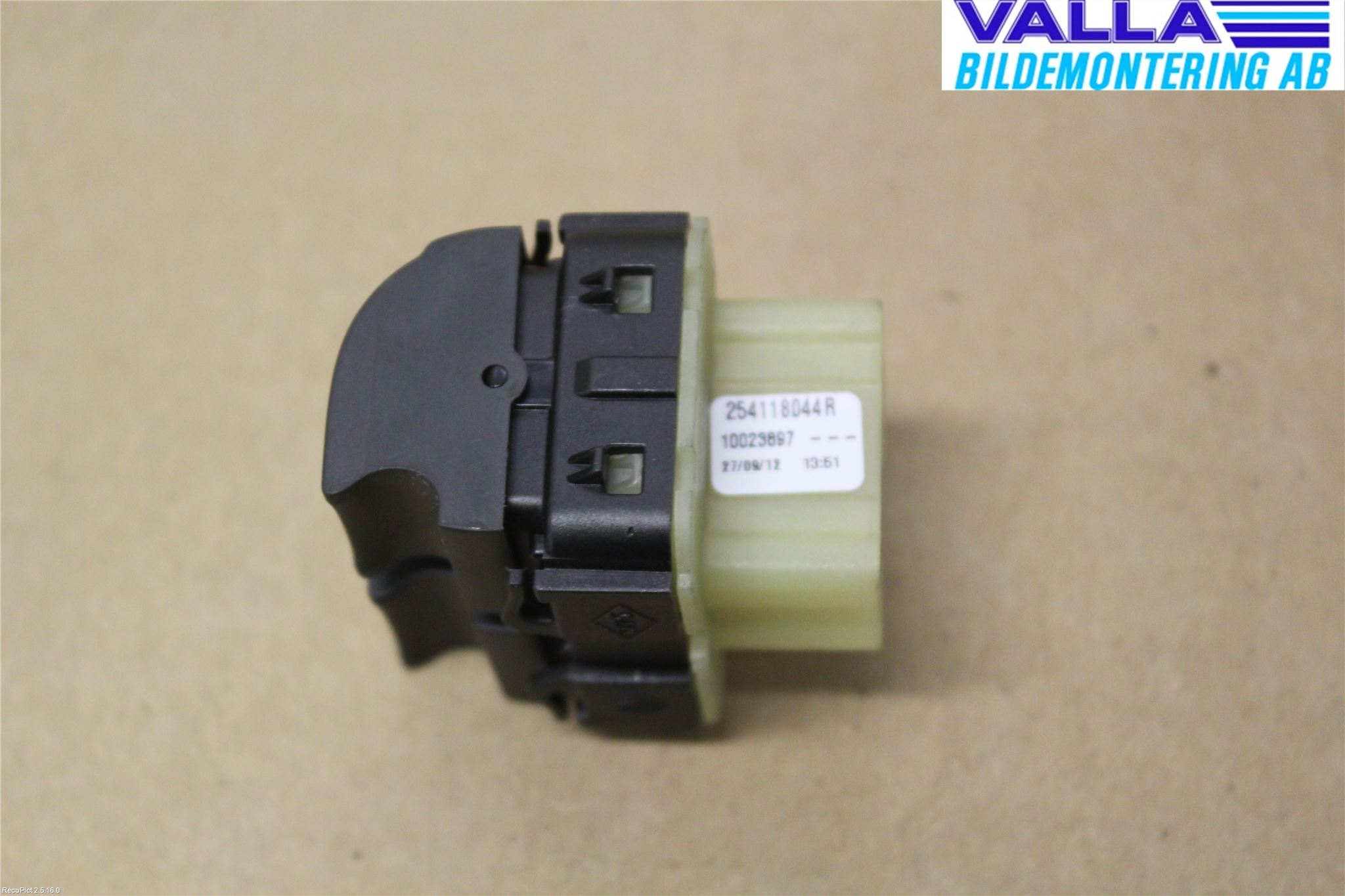 Renault CLIO IV 12-16 Strömställare Elhiss