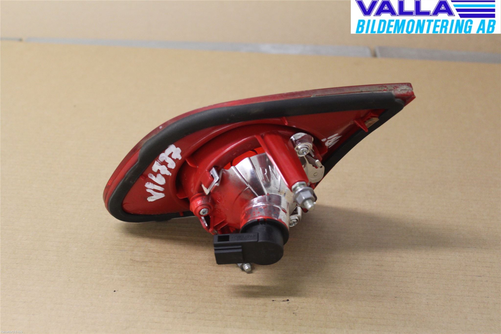 Volkswagen VW PASSAT 05-11 Bakljus Lucka Vä