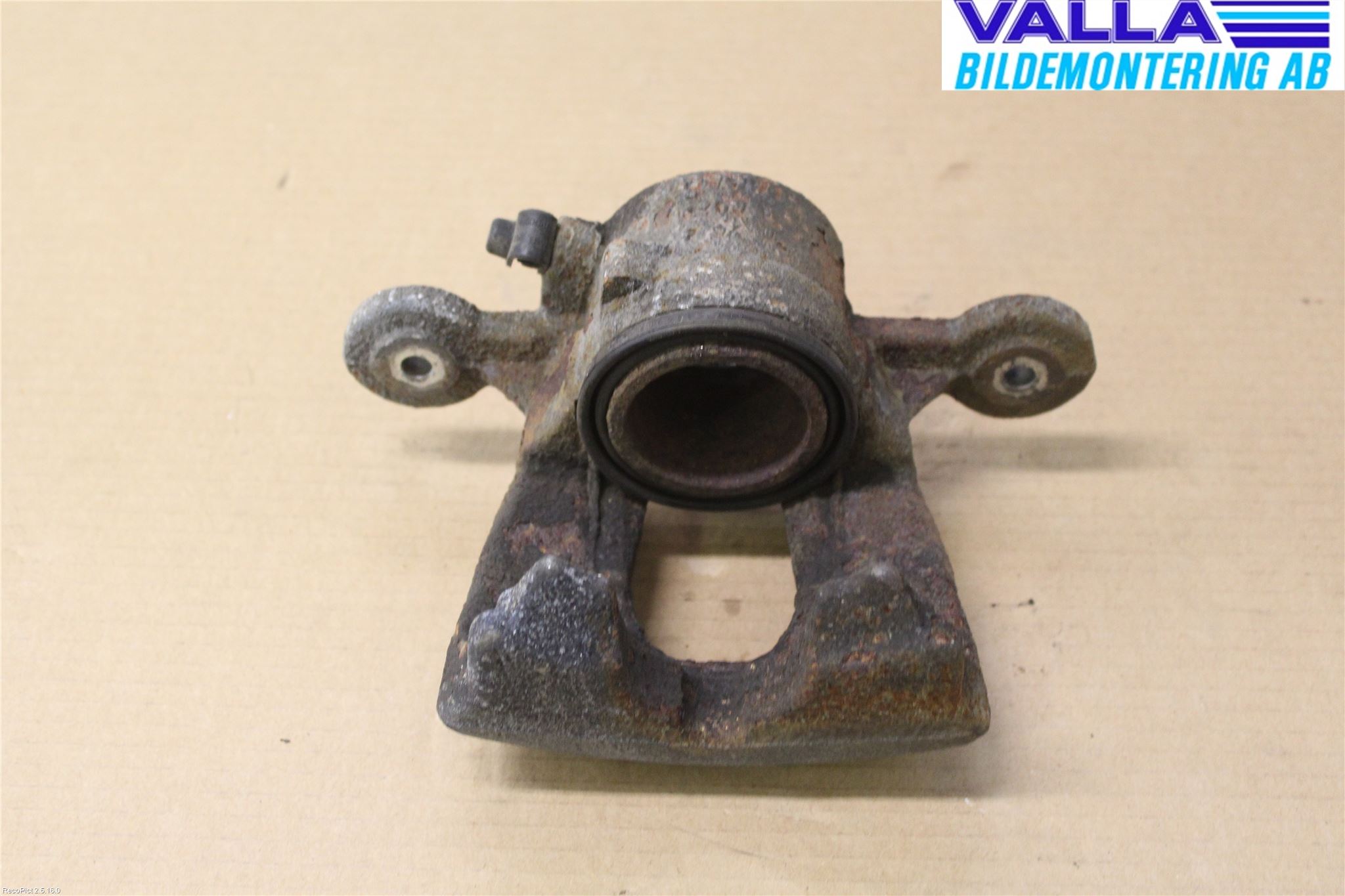 BMW 1 E87/81 5D/3D 03-11 Bromsok Fram Höger