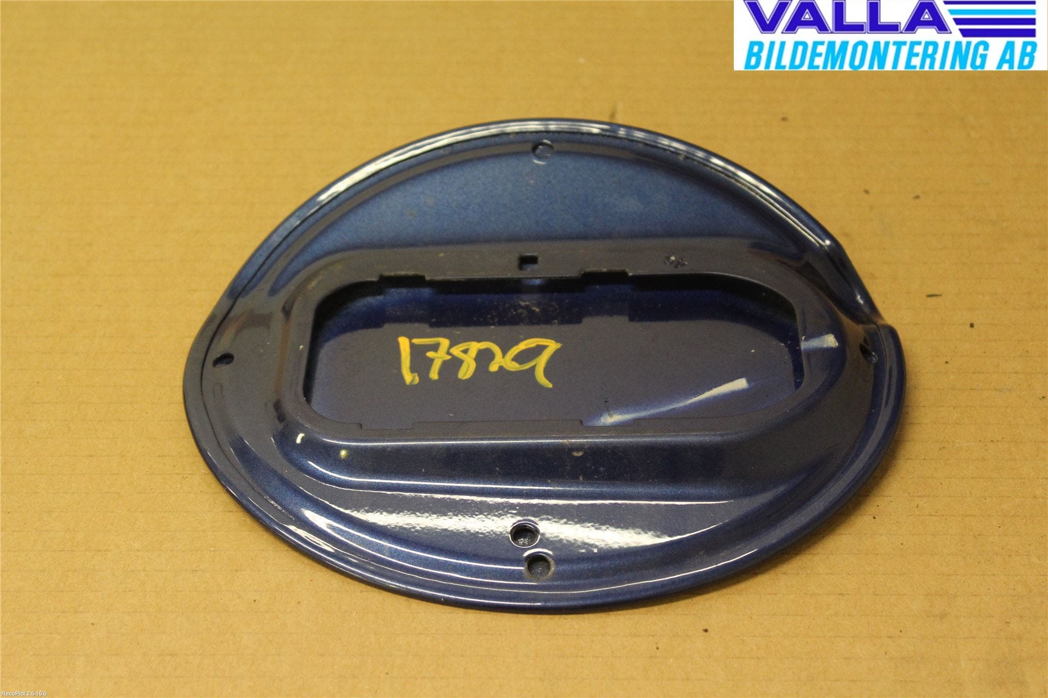 BMW 1 E87/81 5D/3D 03-11 Tanklucka