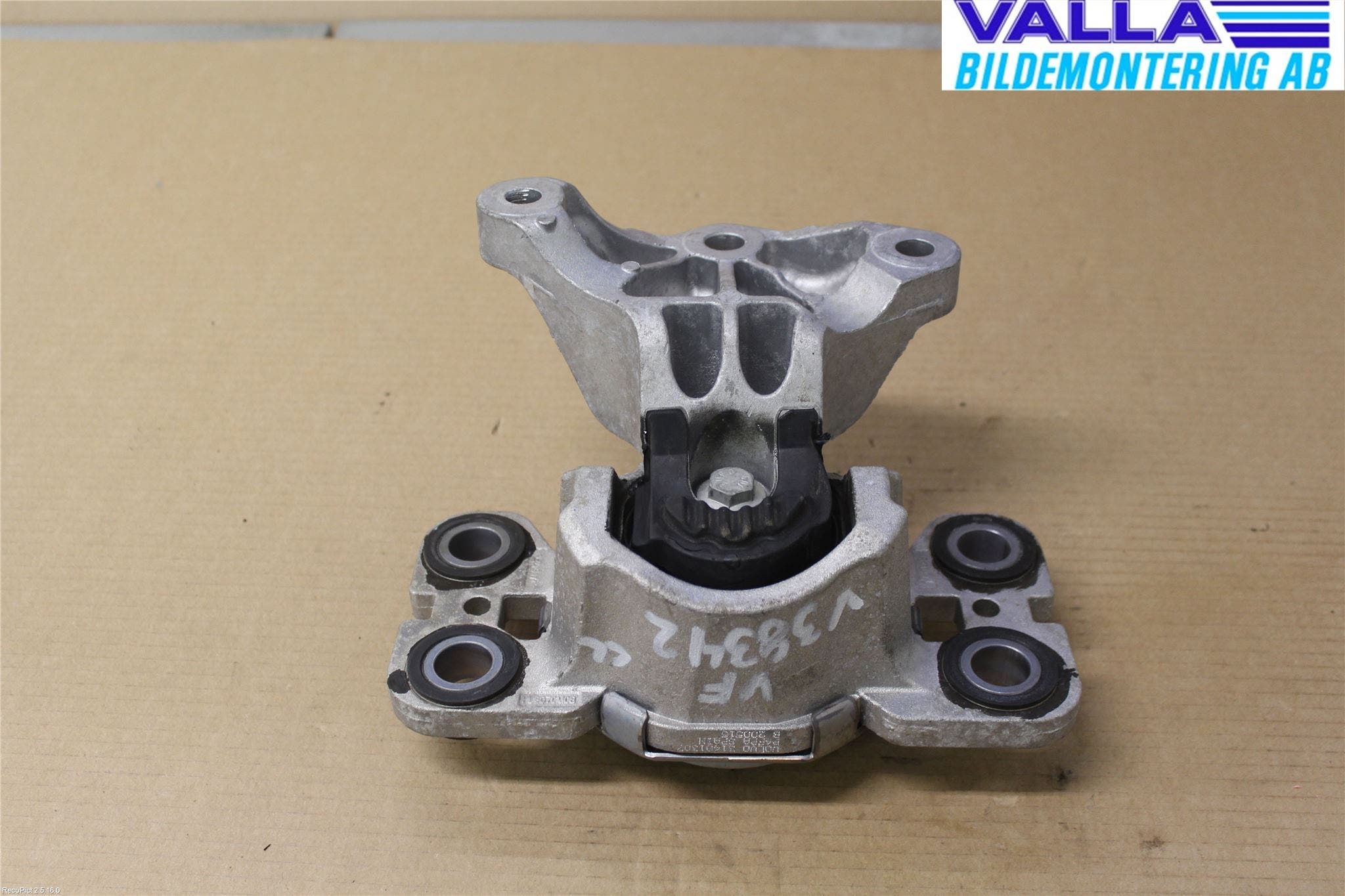 Volvo V70 14-16 Motorkudde