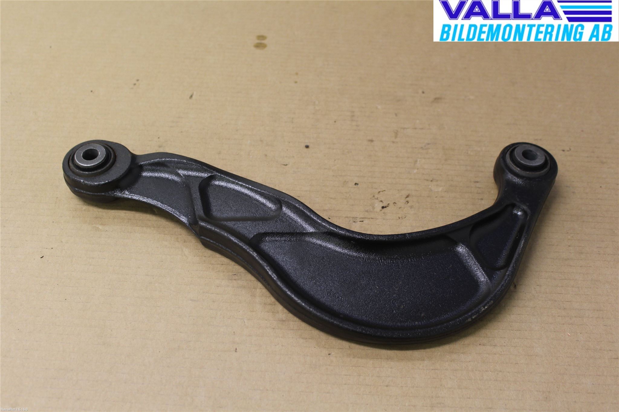 Volvo V70 14-16 Bärarm Bak Övre Vänster