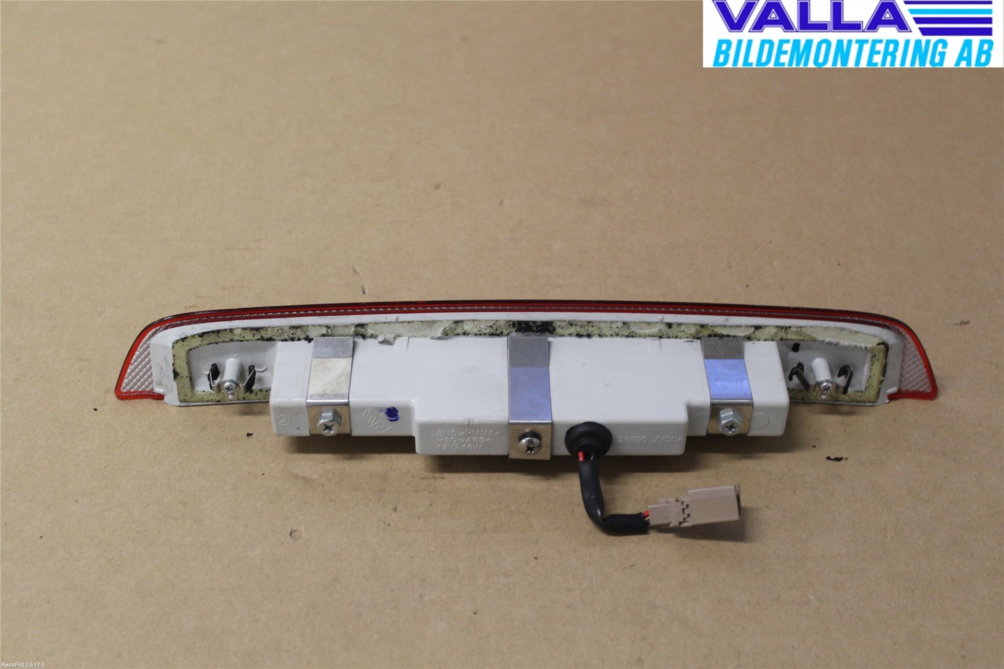 Renault KOLEOS I 08-10 Bromsljus Bakruta