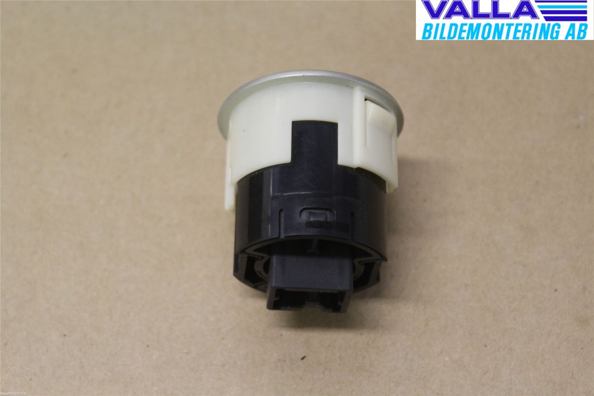 Renault KOLEOS I 08-10 Startknapp Personbil