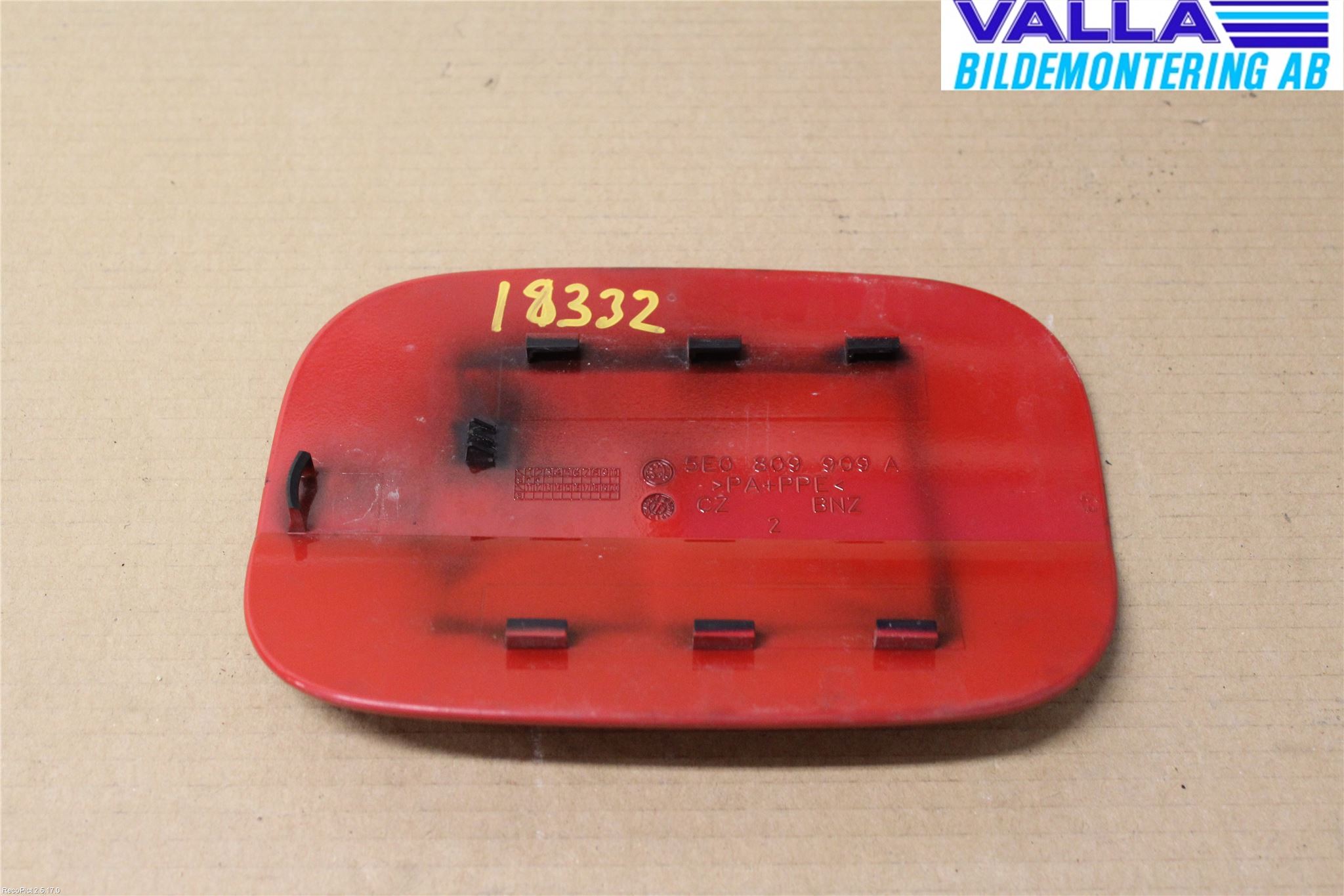 Skoda OCTAVIA (5E) 13-20 Tanklucka