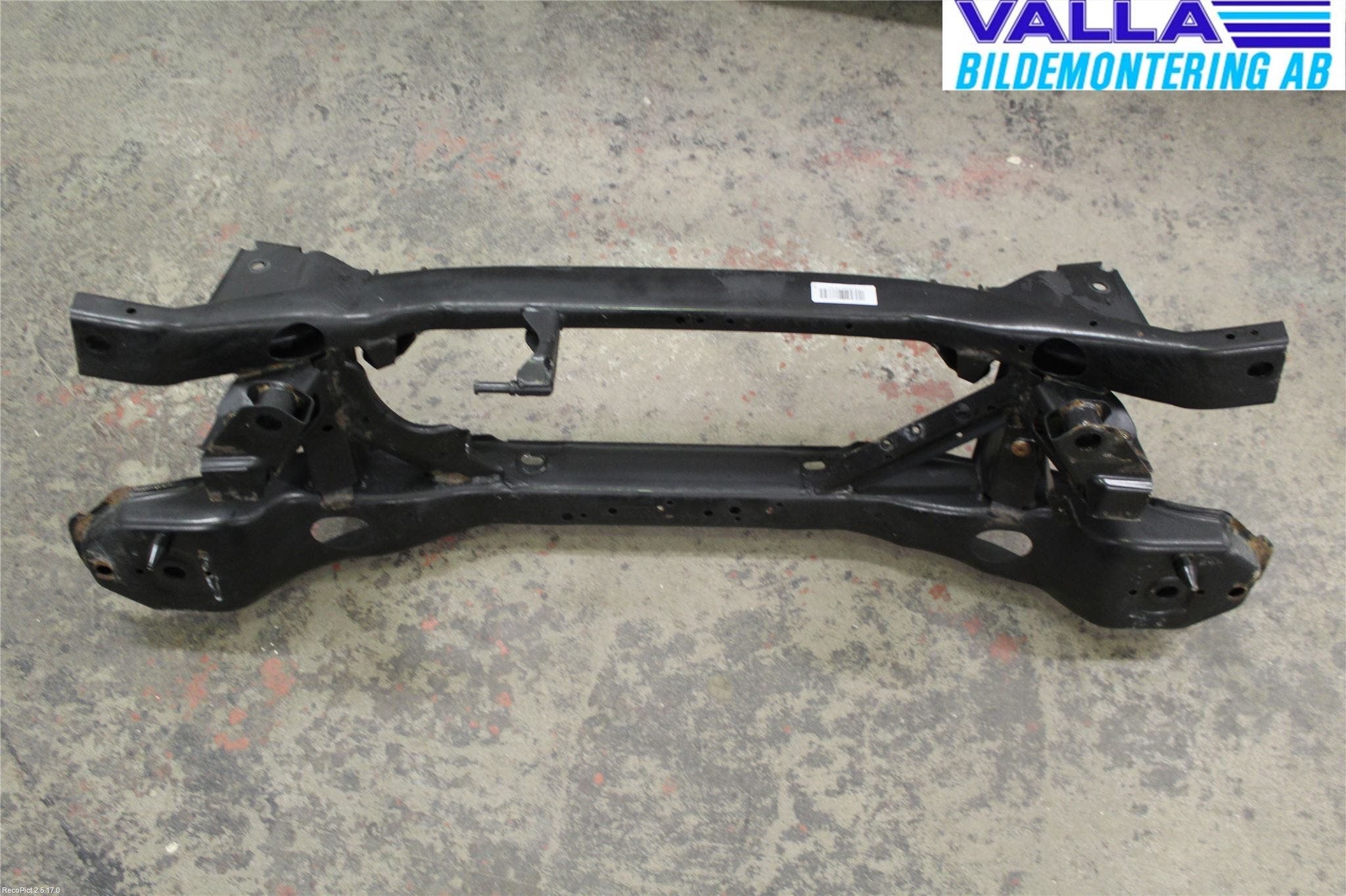 Volvo V40 12-19 Bakaxelbalk