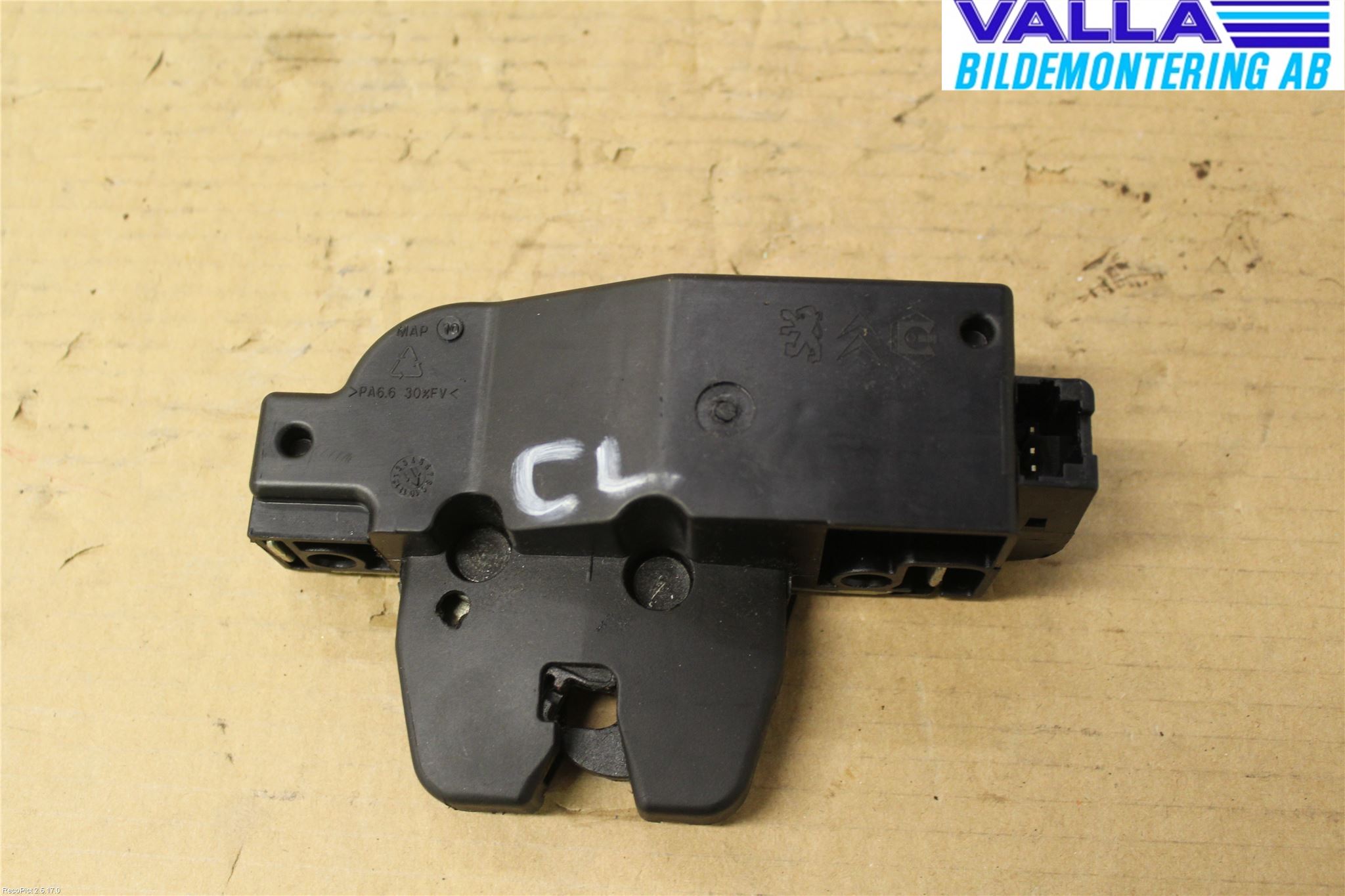 Citroen C4 I   05-10 Låskista Baklucka