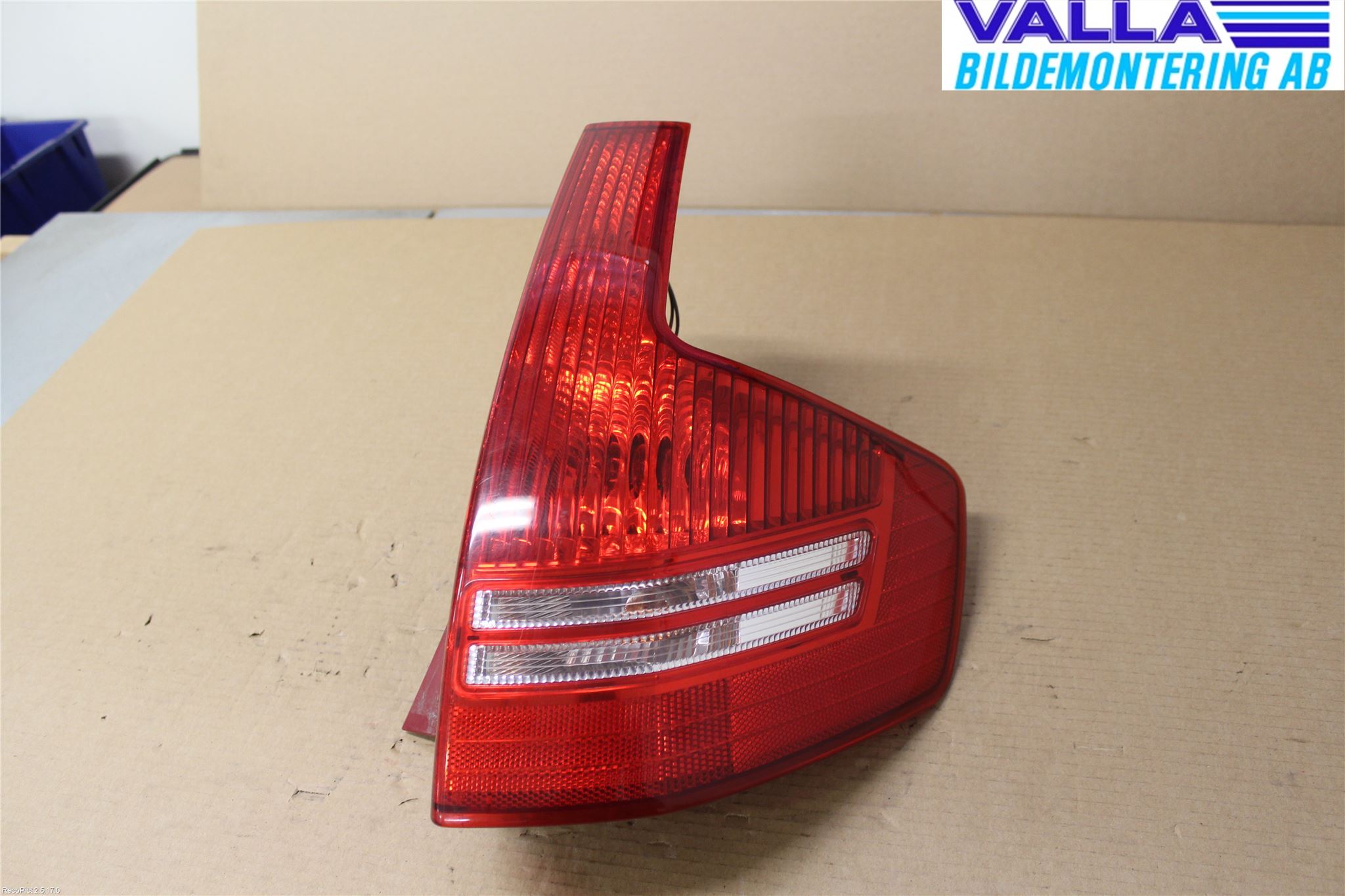 Citroen C4 I   05-10 Bakljus Höger