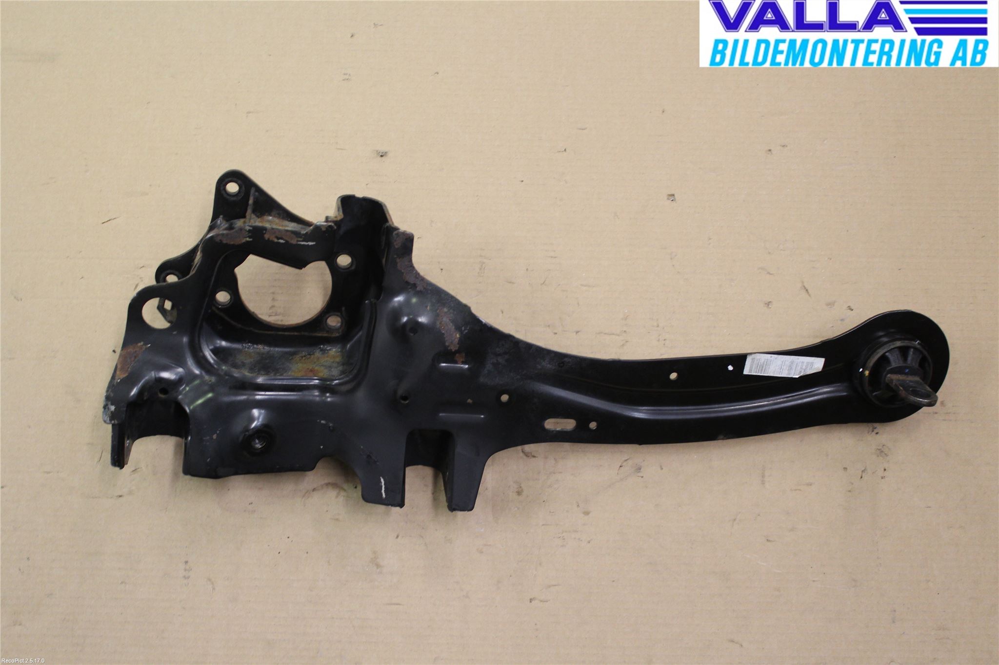 Volvo V40 12-19 Bärarm Bak Vänster