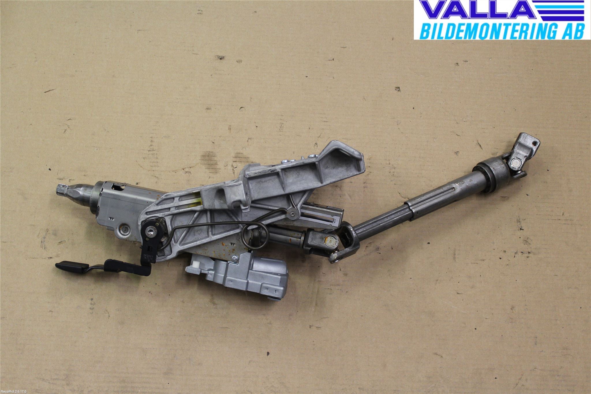 Volvo V40 12-19 Rattaxelagg Justerbart