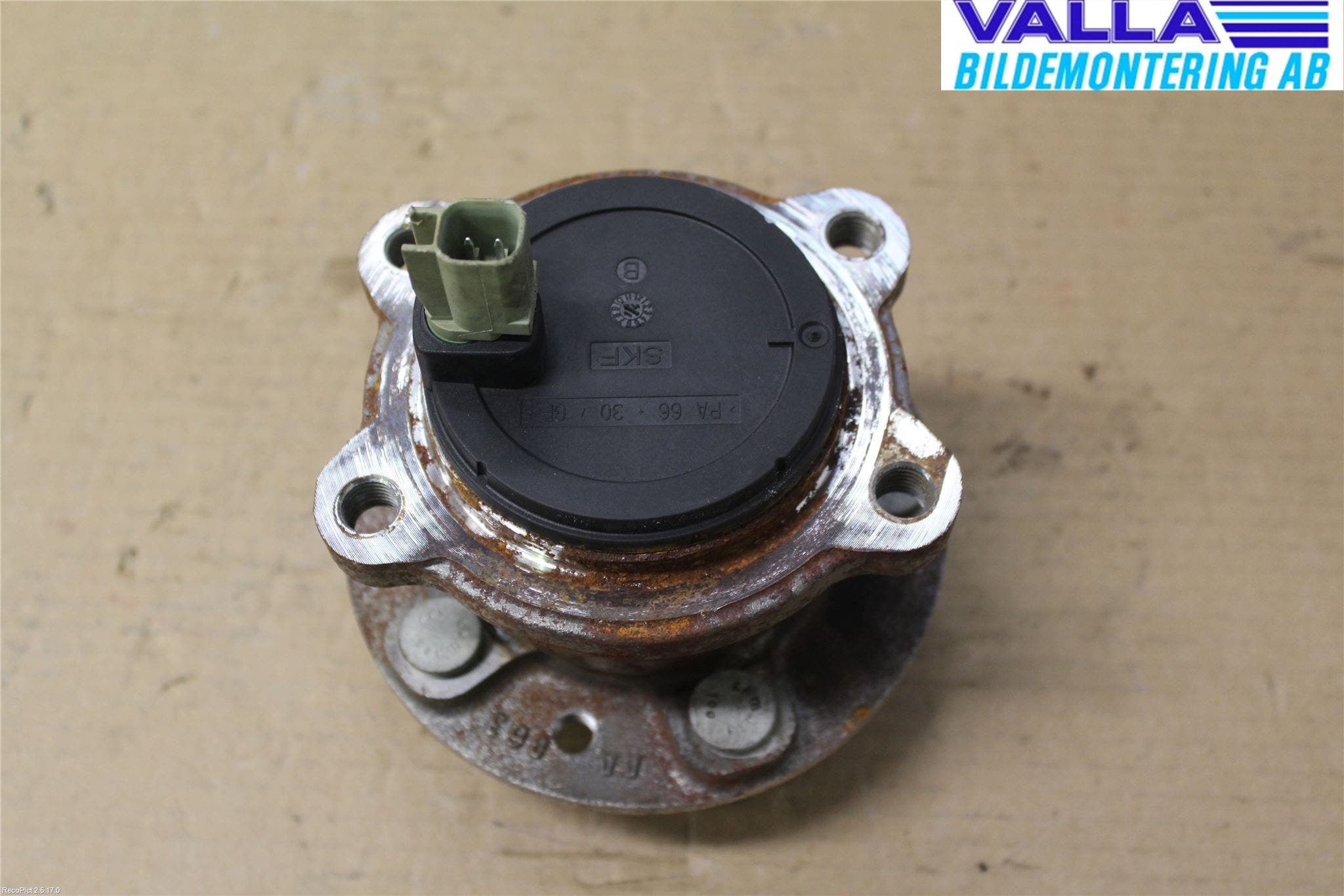 Volvo V40 12-19 Nav Bak