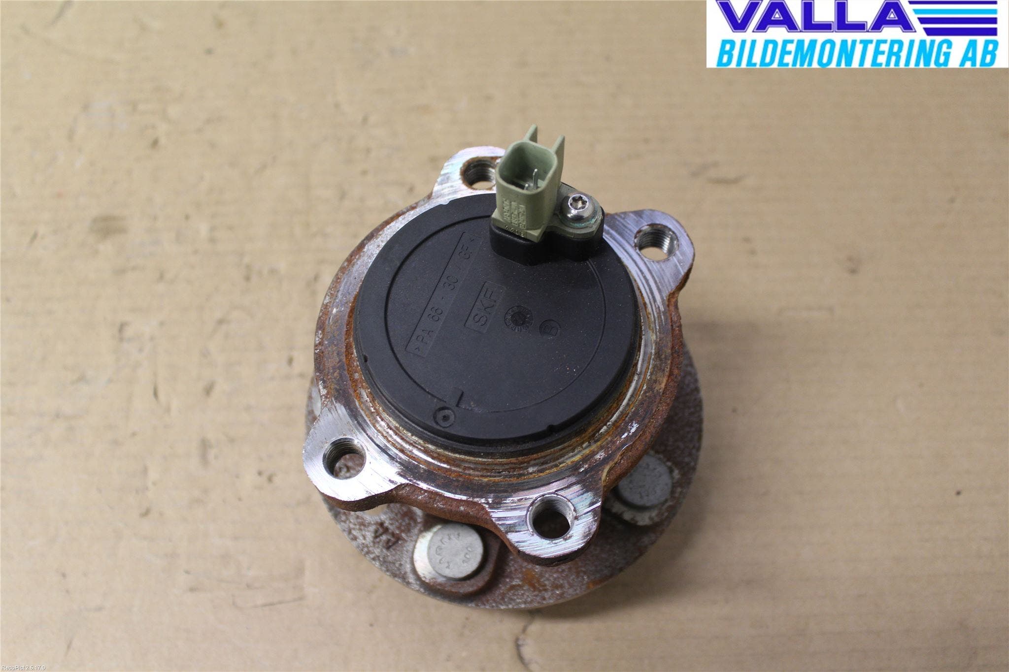 Volvo V40 12-19 Nav Bak