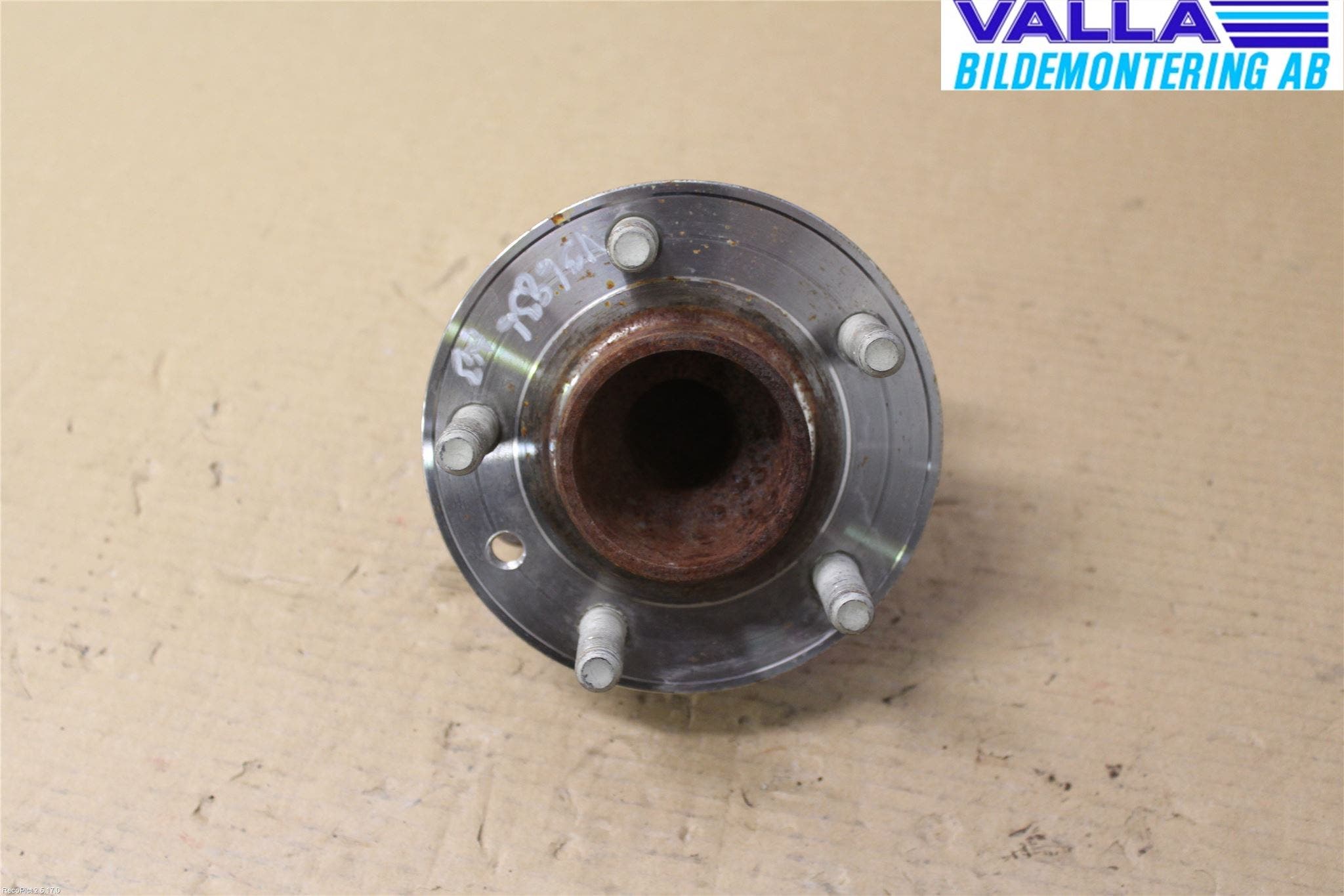 Volvo V40 12-19 Nav Bak