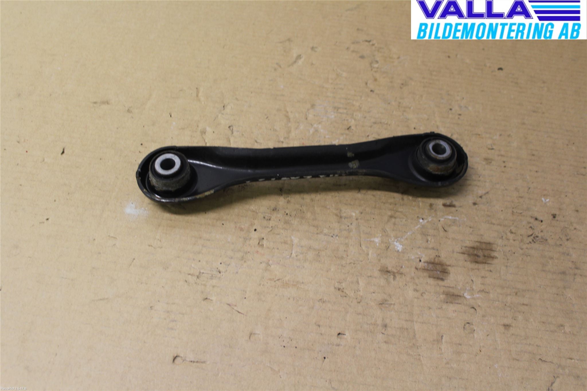 Volvo V40 12-19 Momentstag Bak