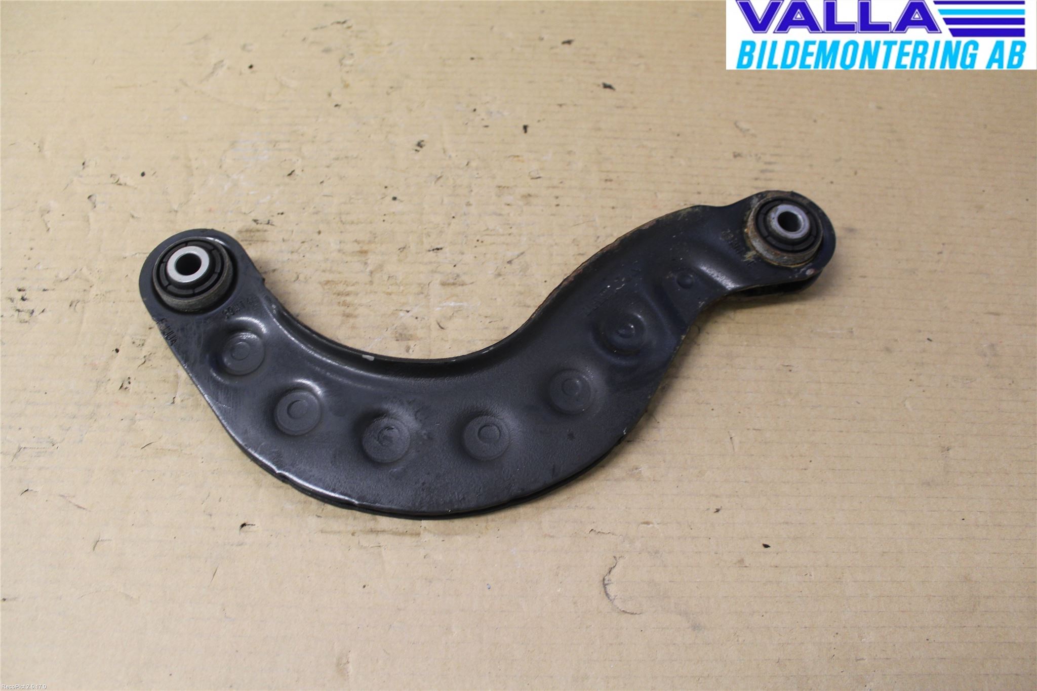 Volvo V40 12-19 Bärarm Bak Övre Höger