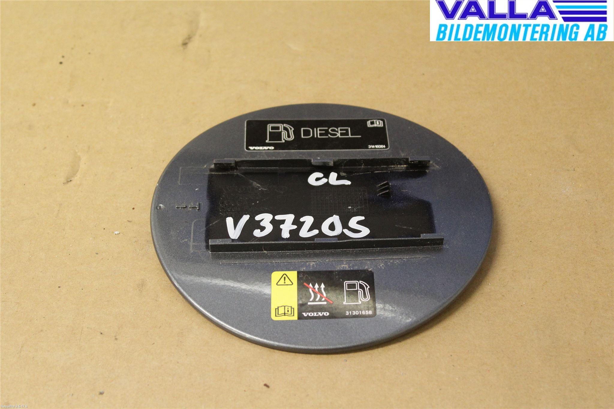 Volvo V40 12-19 Tanklucka