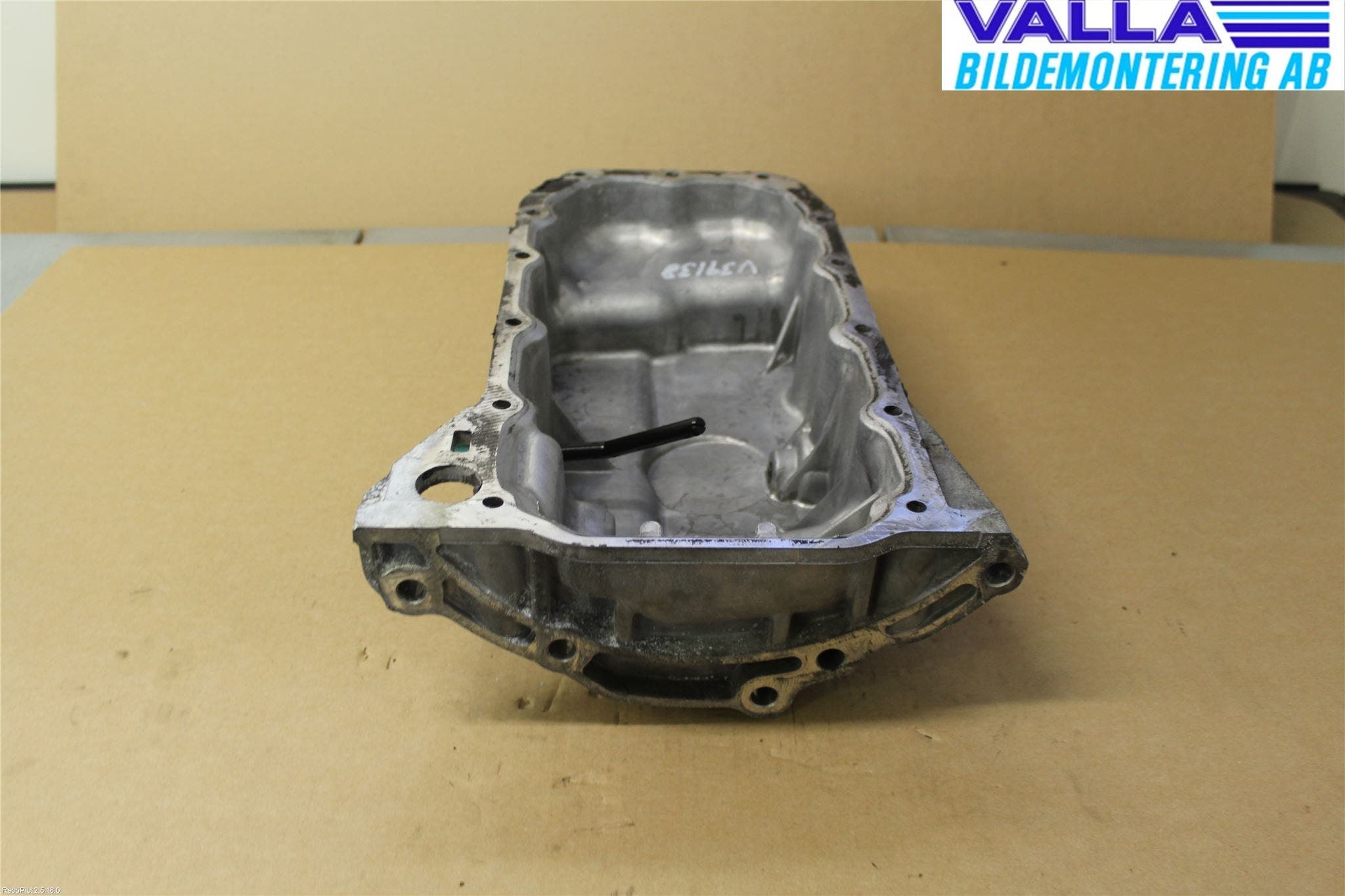 Volvo V70 14-16 Oljetråg