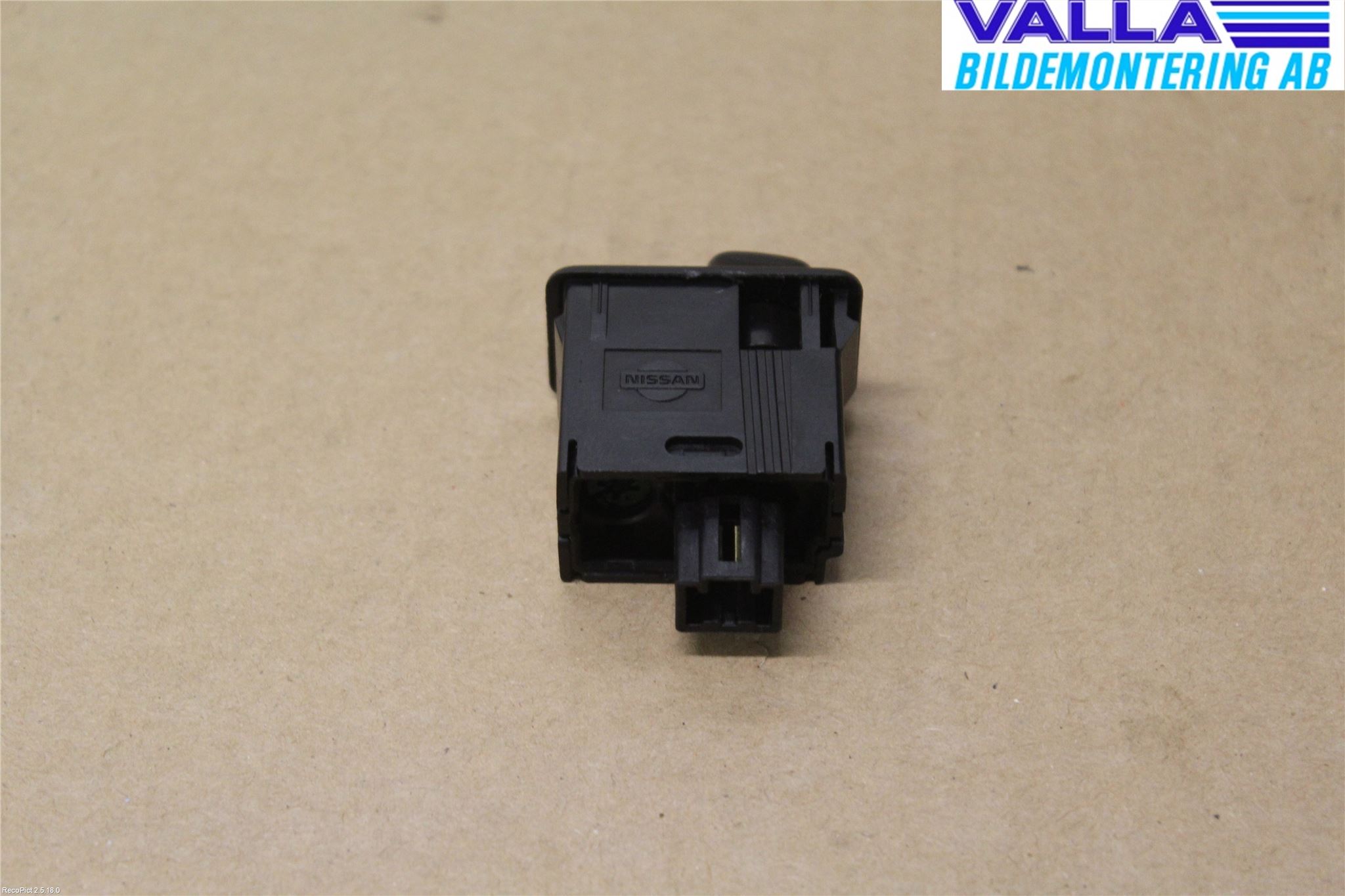 Nissan NAVARA 98-05 Str Ljusvidd Reglering