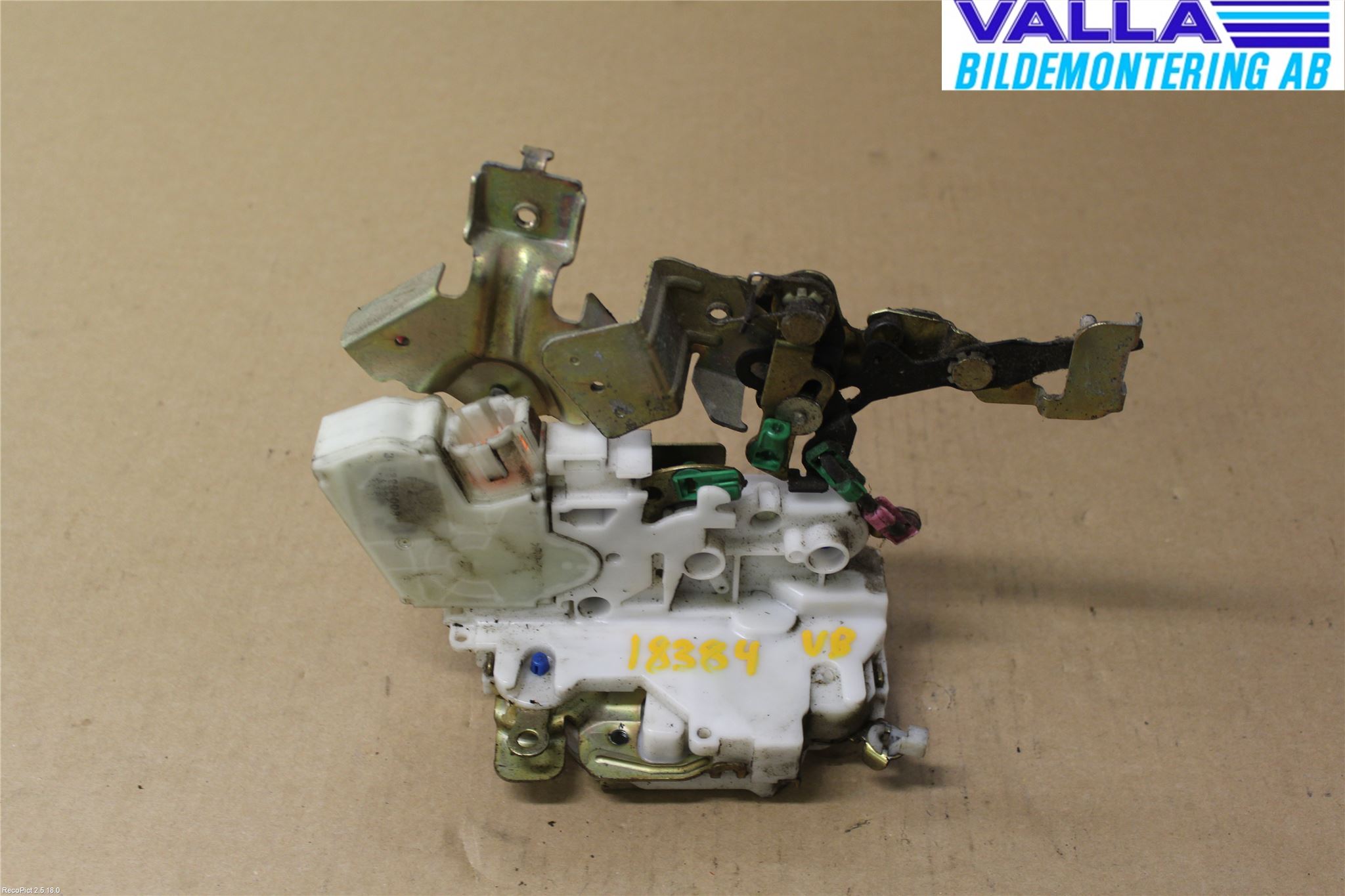 Nissan NAVARA 98-05 Låskista-Dörrlås