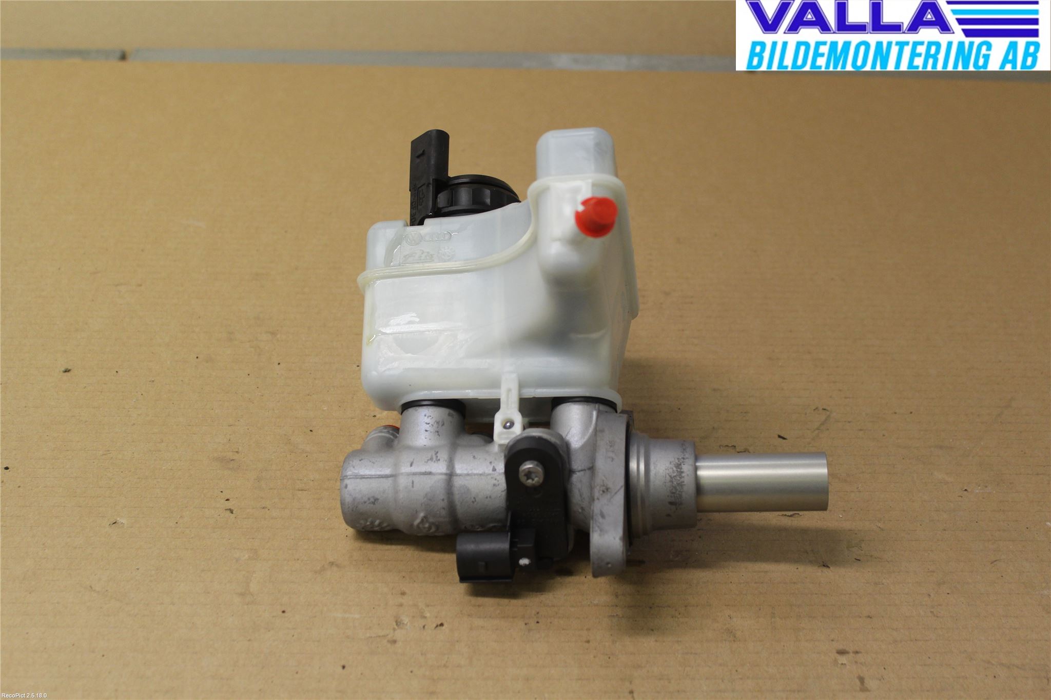 Volkswagen VW PASSAT 11-14 Broms Huvudcylinder