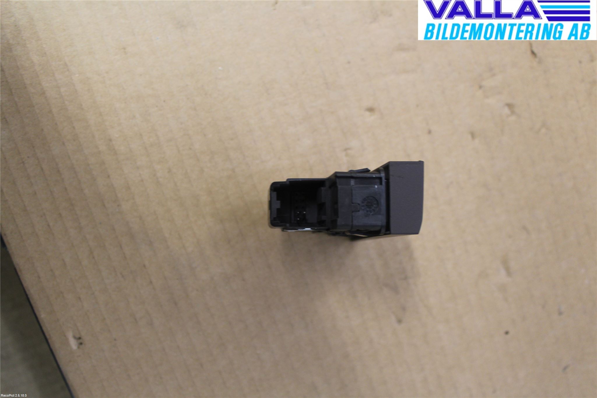 Opel INSIGNIA 09-16 Strömställare Antisladd