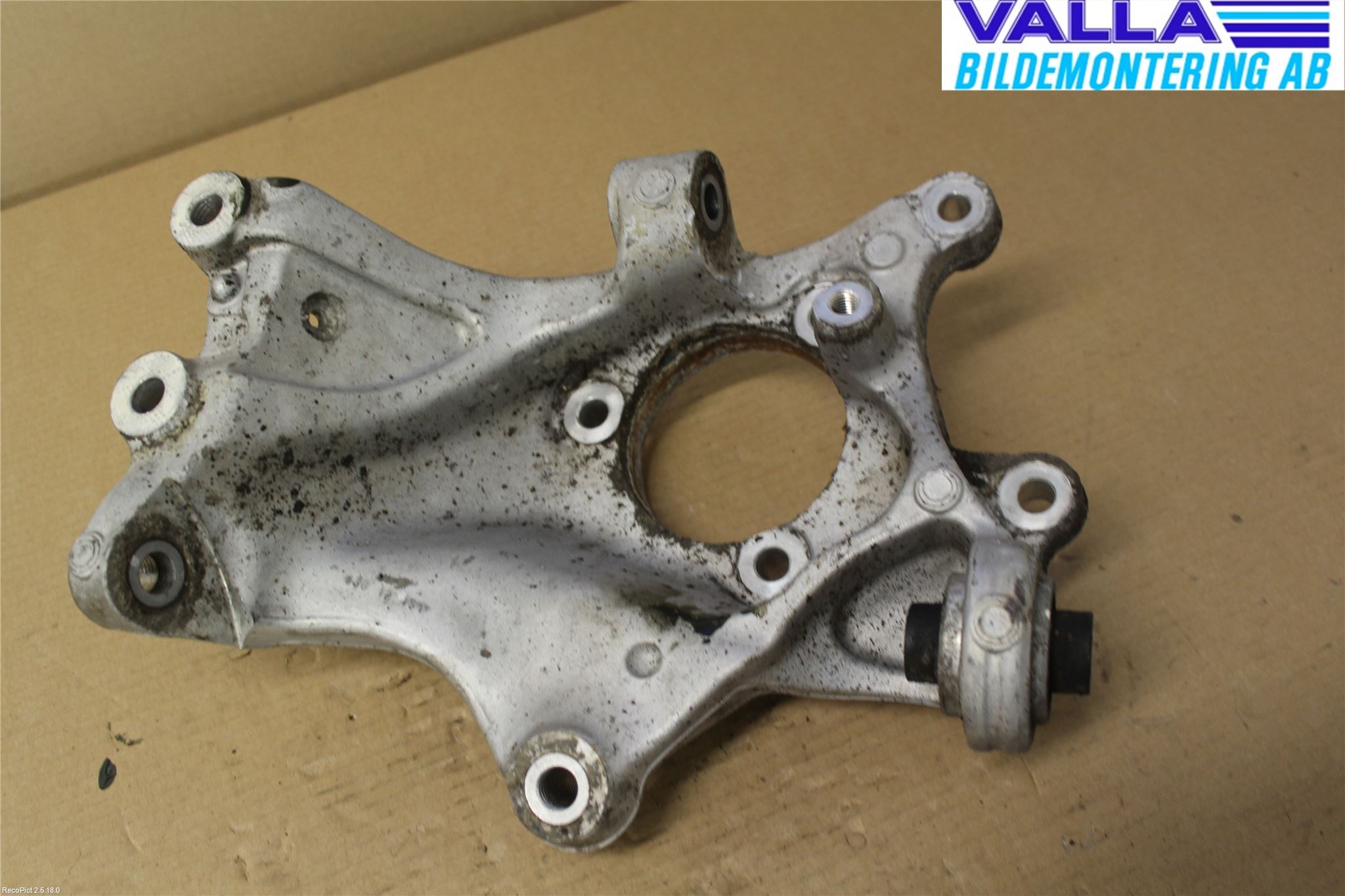 Opel INSIGNIA 09-16 Hjullagerhus-Spindel Hö B
