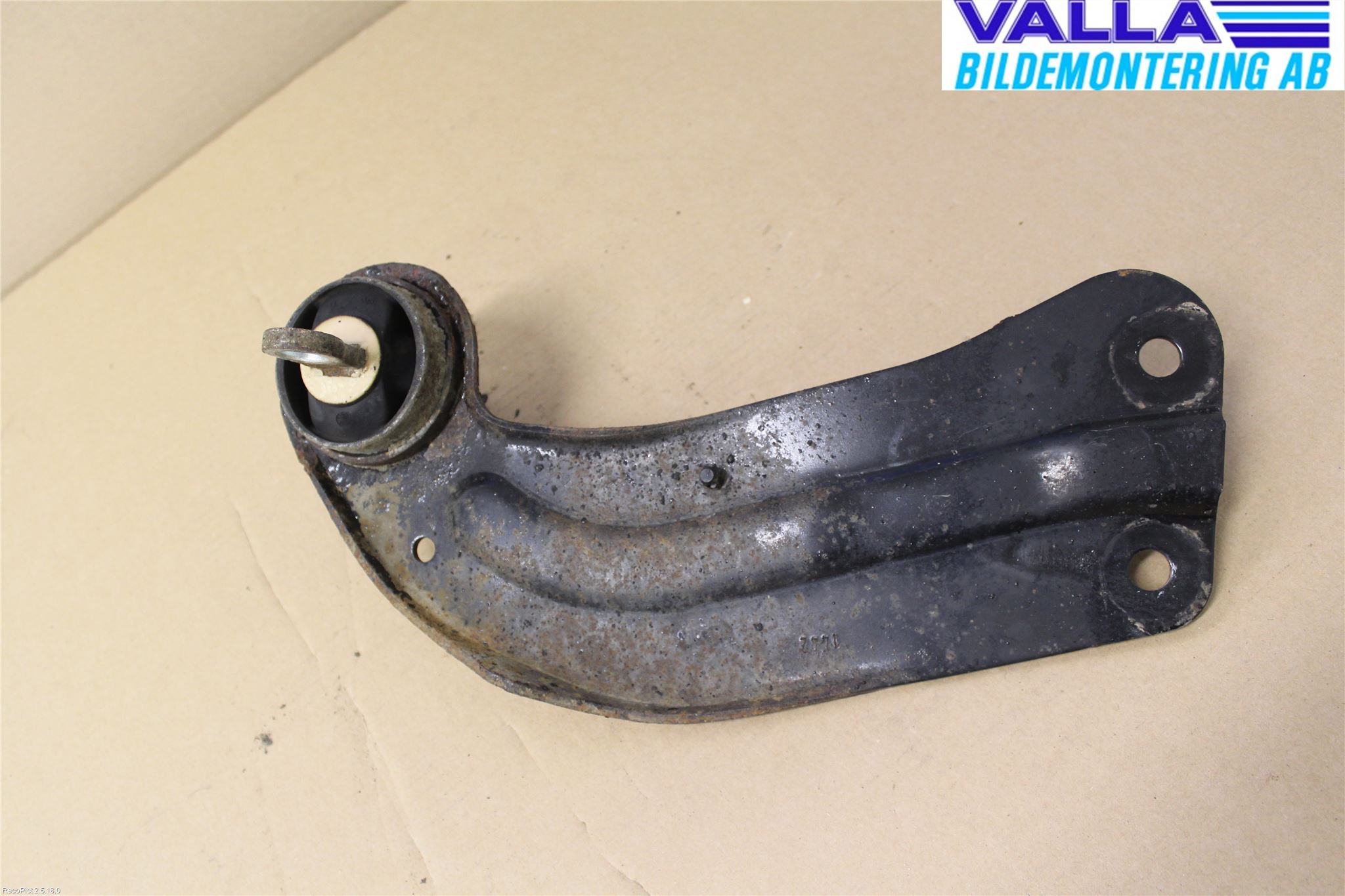 Opel INSIGNIA 09-16 Bärarm Bak Vänster