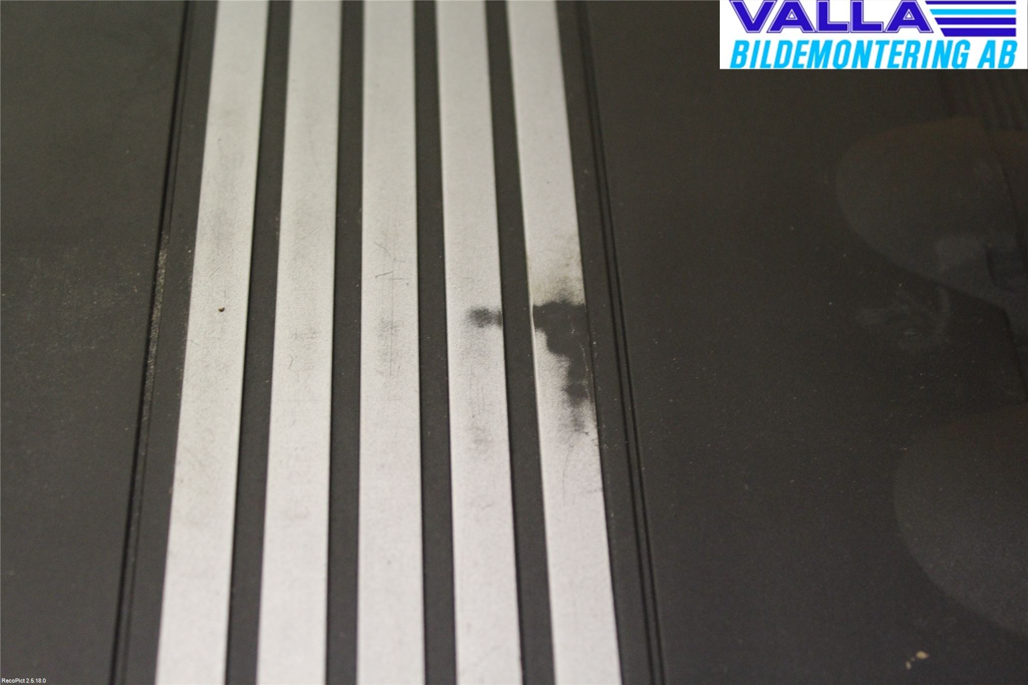 BMW 3 E90/91 SED/TOU 05-12 Motorkåpa