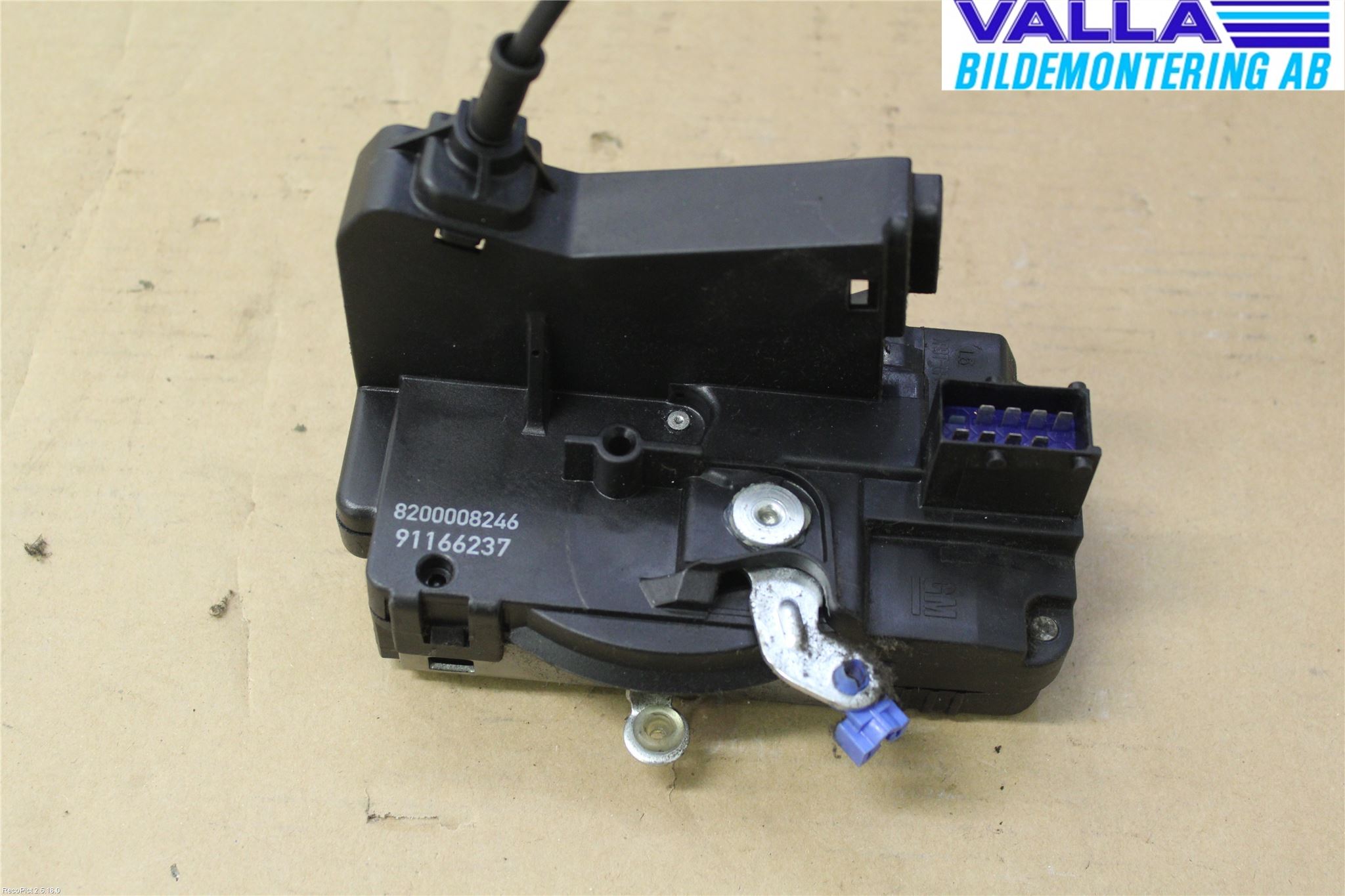 Renault TRAFIC   02-14 Låskista-Dörrlås