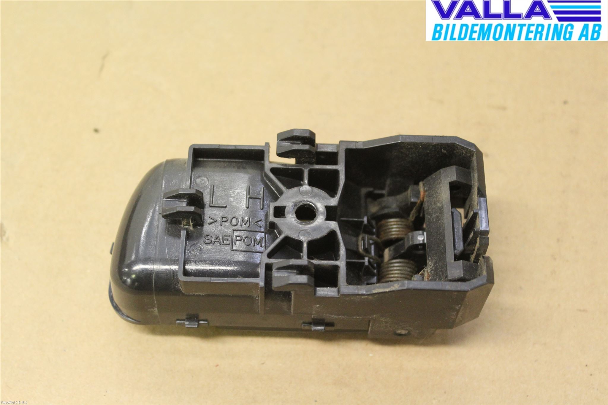 Nissan NAVARA 98-05 Dörrhandtag Inre Vä