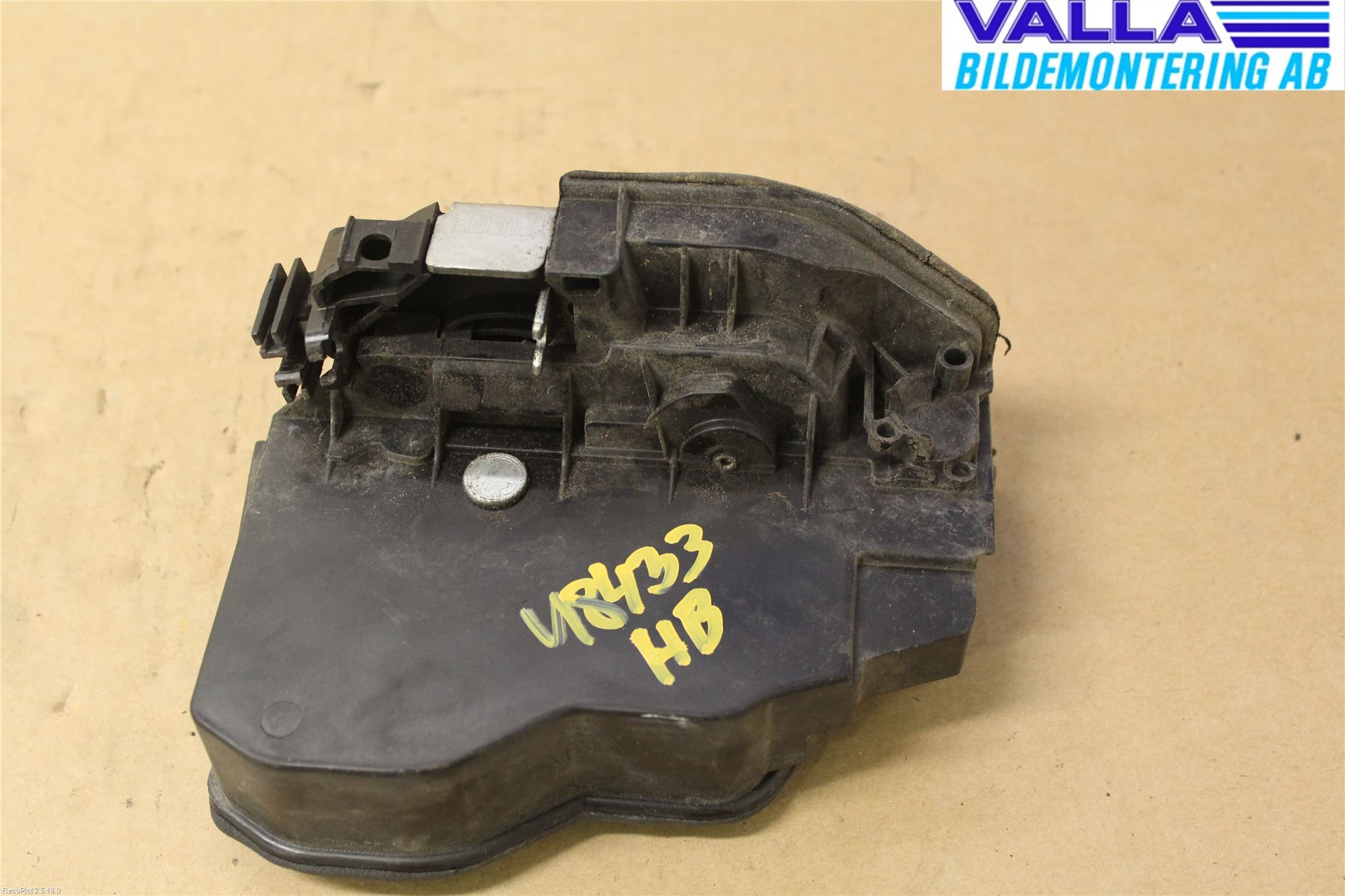 BMW X3 E83     03-10 Låskista-Dörrlås