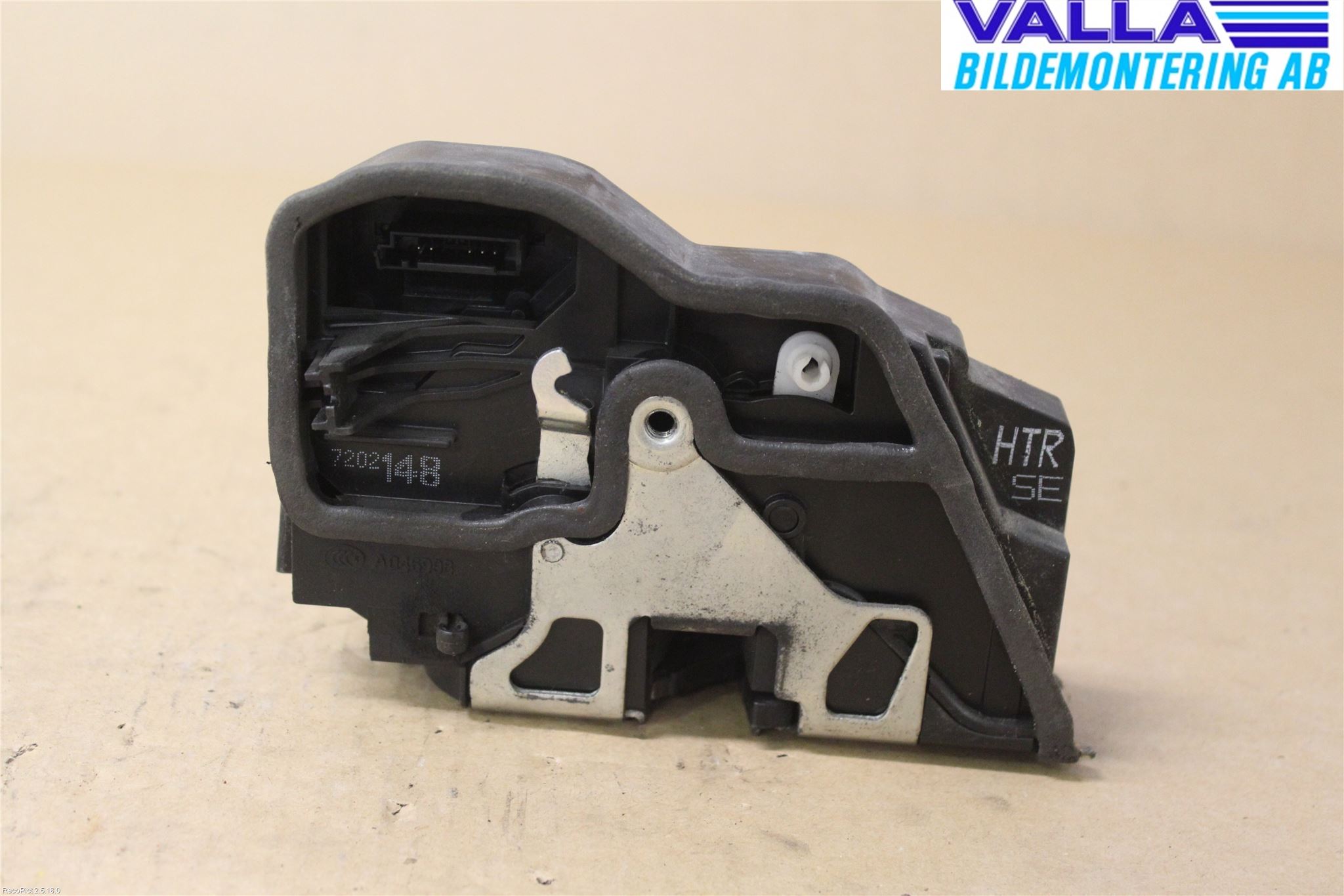 BMW X3 E83     03-10 Låskista-Dörrlås