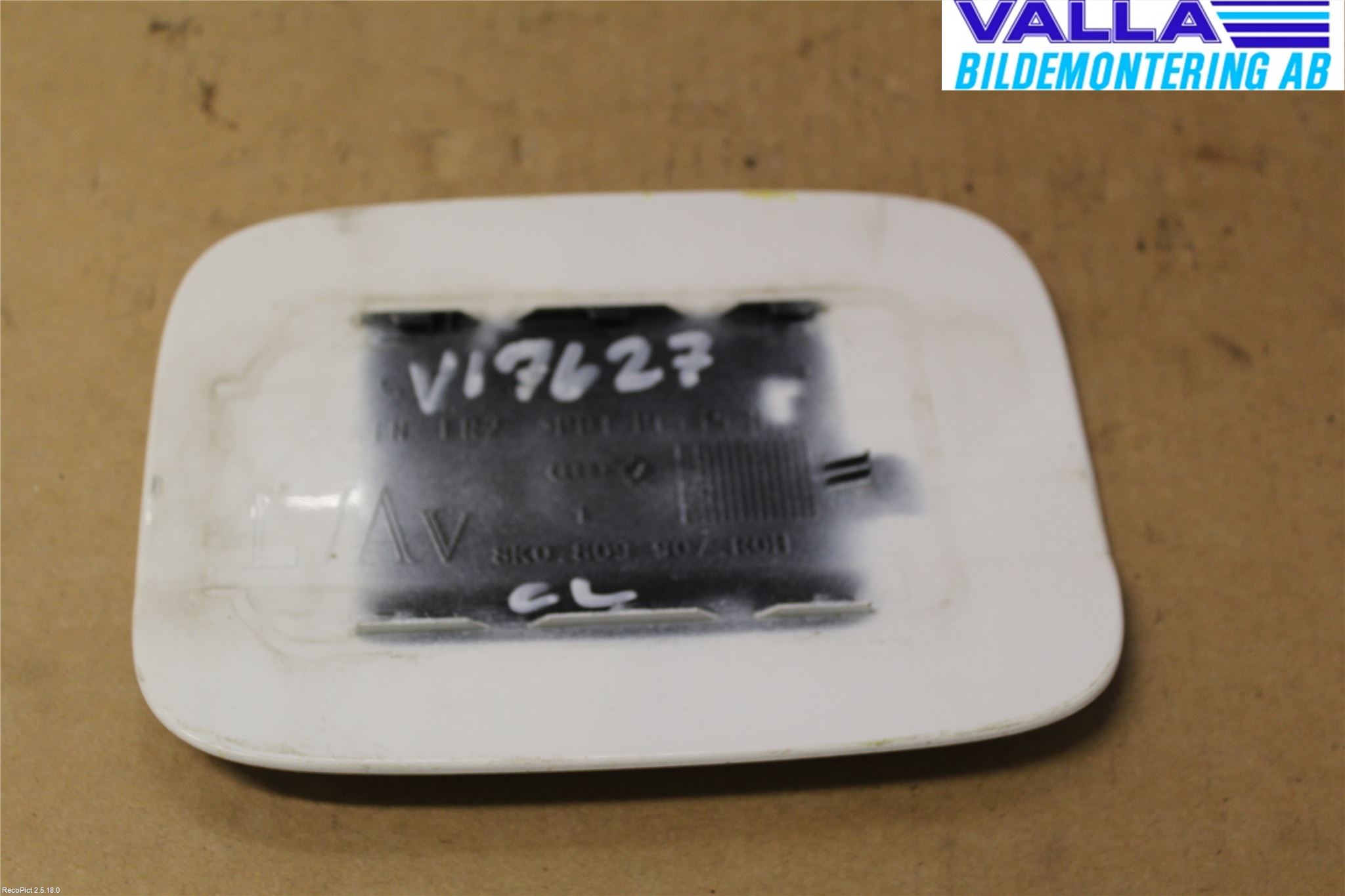 Audi A4/S4 08-11 Tanklucka