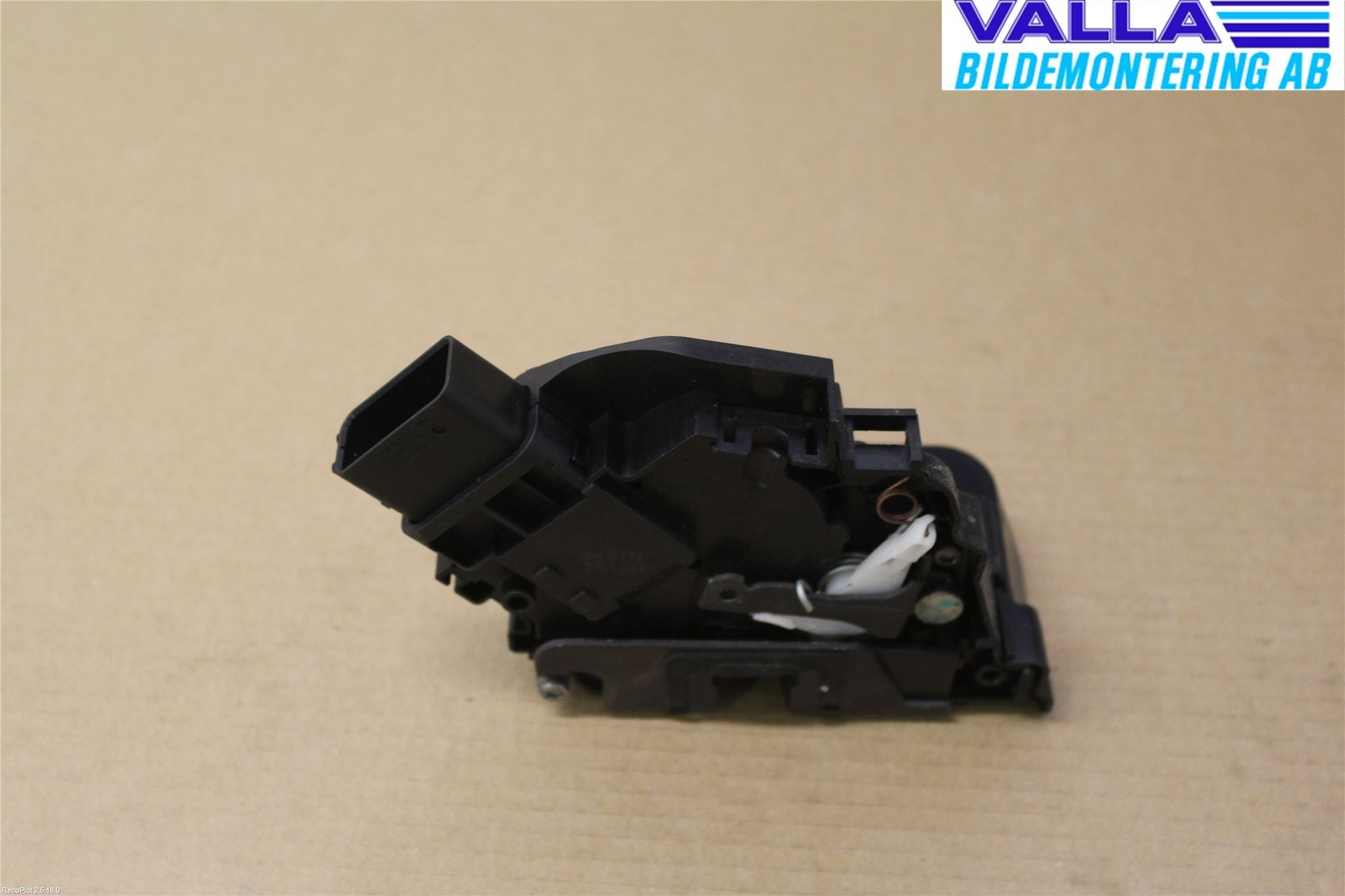 Ford FOCUS 08-11 Låskista-Dörrlås