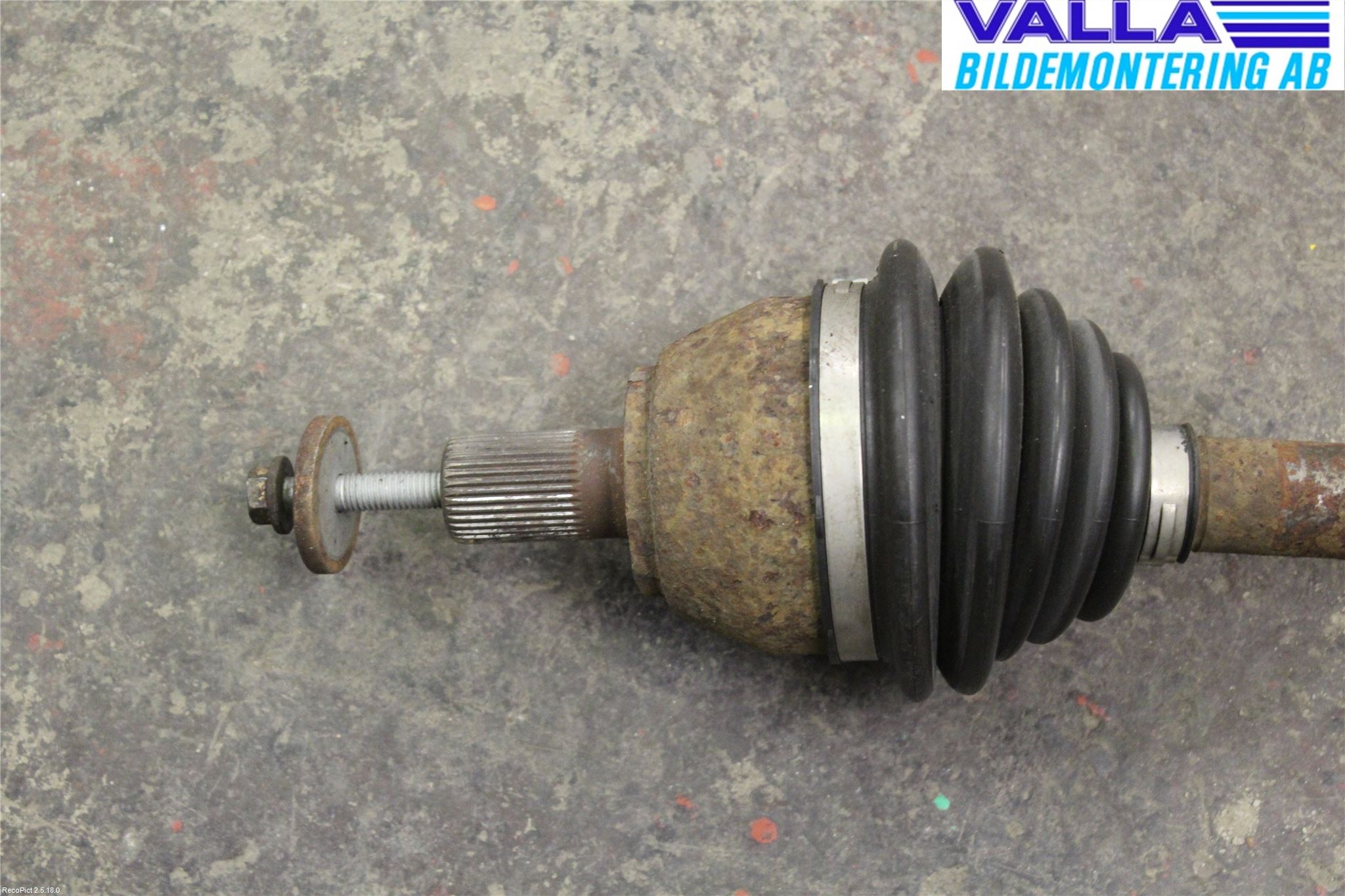 Ford FOCUS 08-11 Drivaxel Fram Vänster