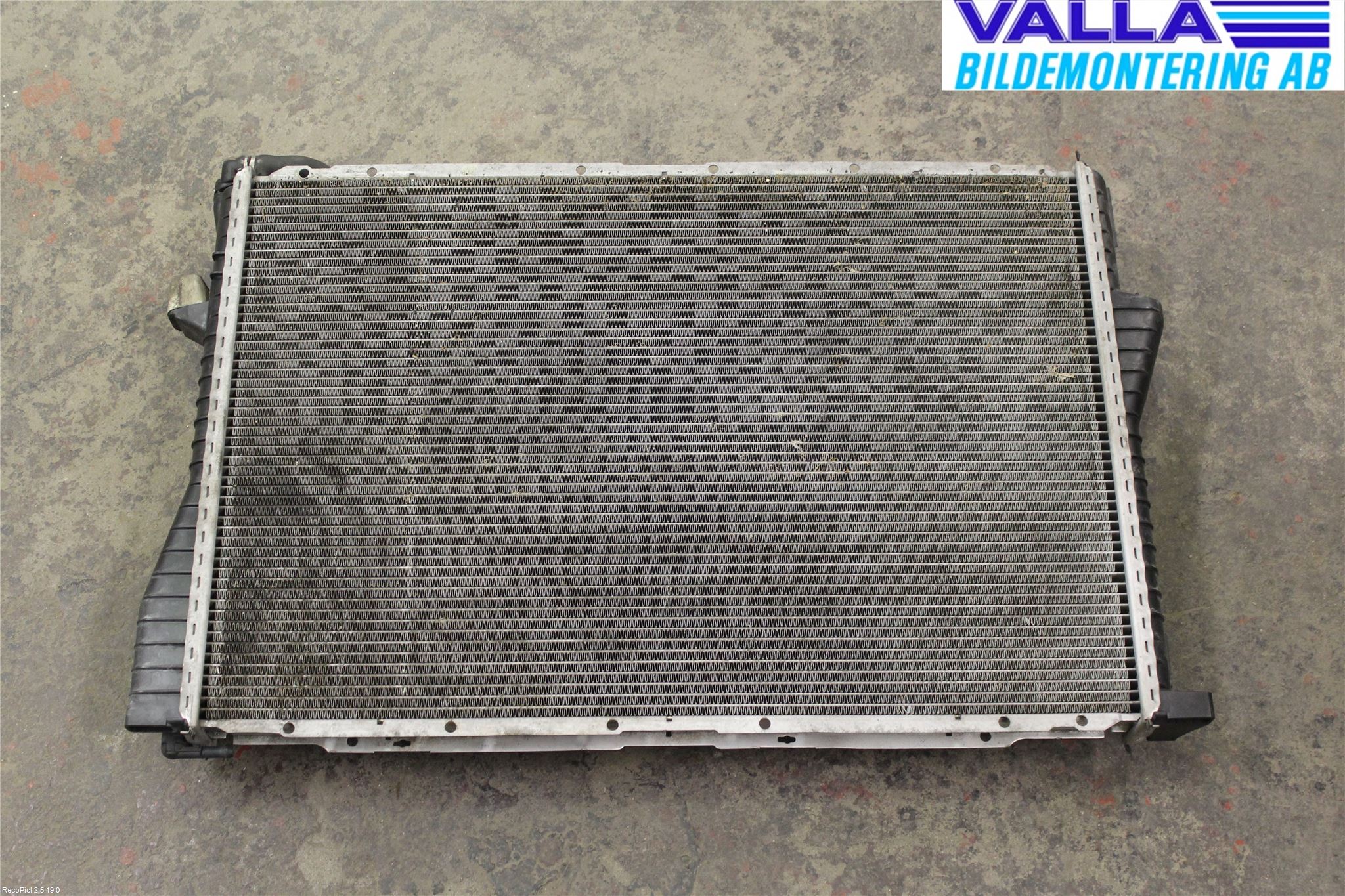 BMW 7 E38      93-01 Kylare Aut