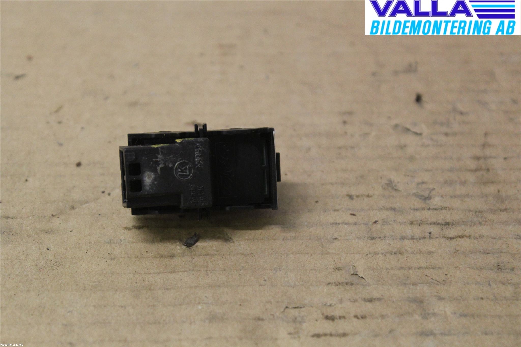 Volvo V70 08-13 Strömställare Centrallås
