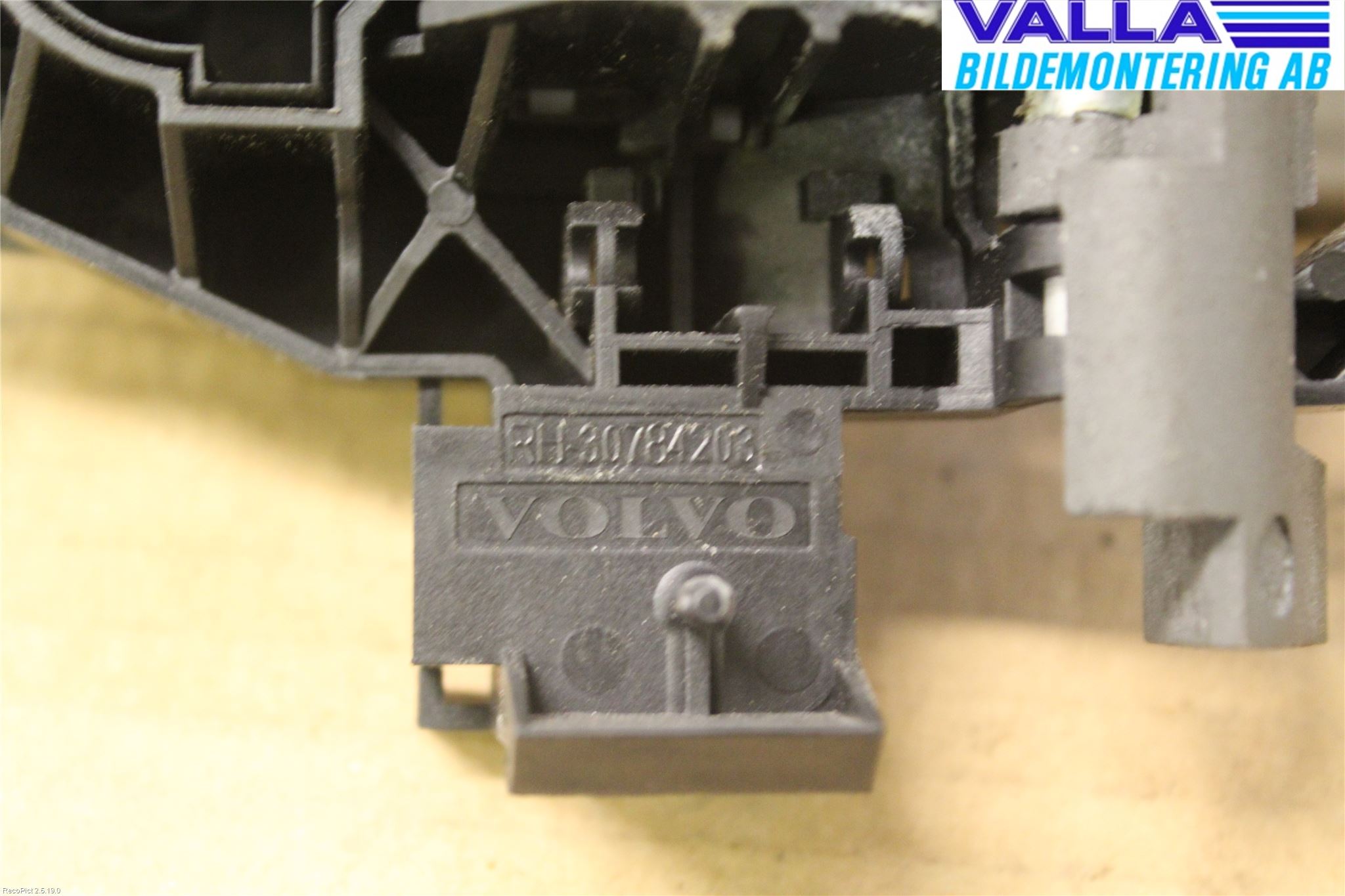 Volvo V70 08-13 Dörrhandtag Yttre Vä