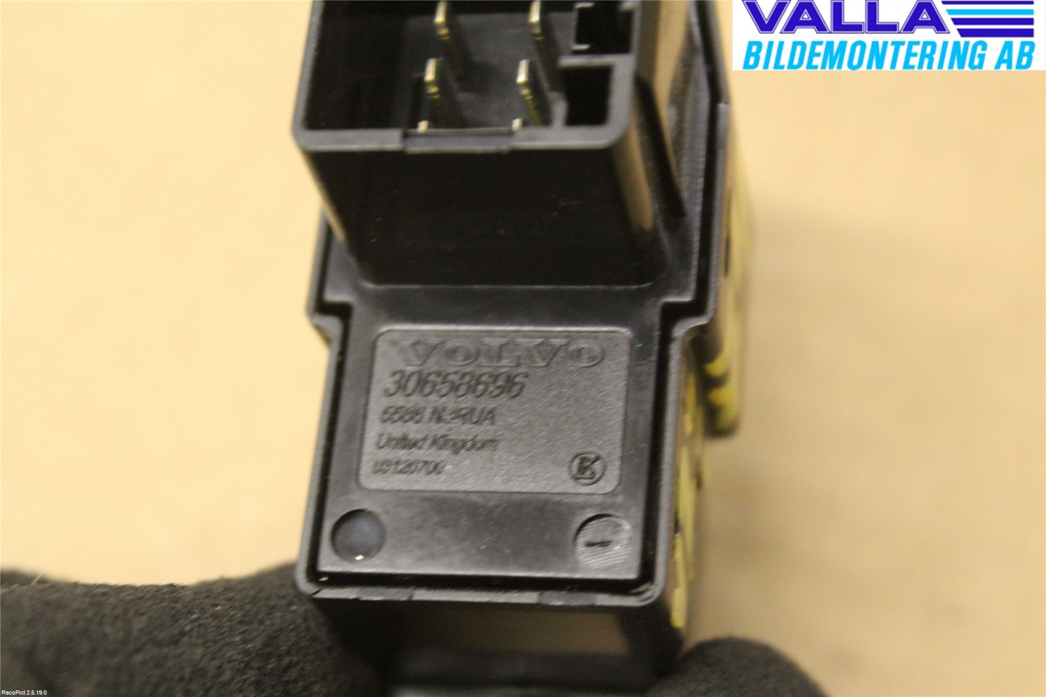 Volvo V70 05-08 Strömställare Elhiss