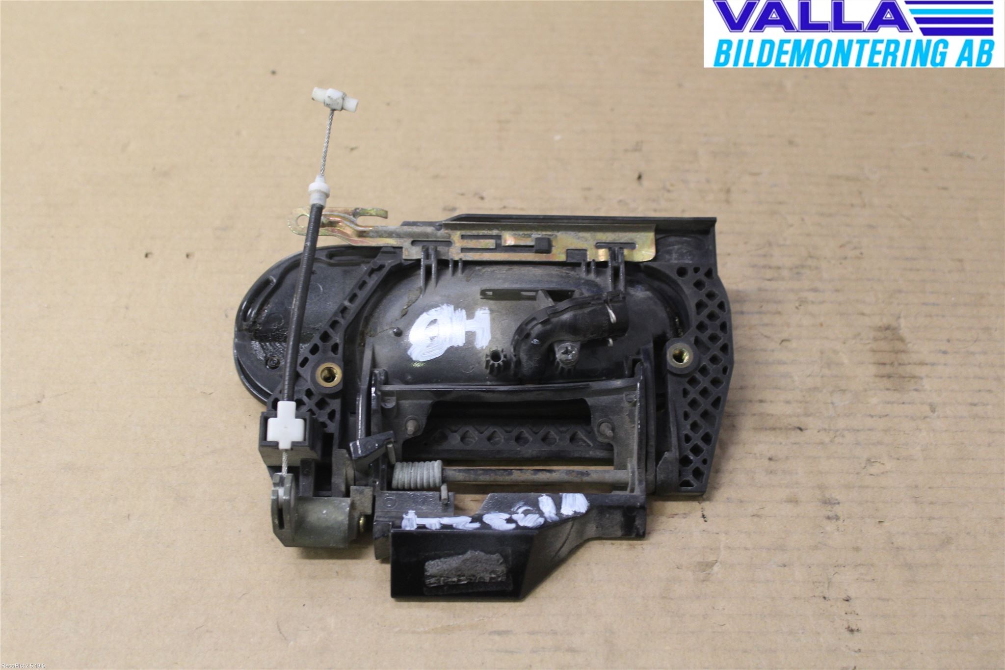 BMW 7 E38      93-01 Dörrhandtag Yttre Hö