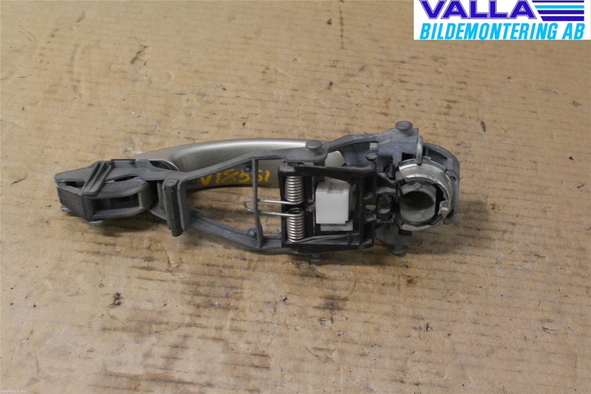 Volkswagen VW GOLF V 04-09 Dörrhandtag Yttre Hö