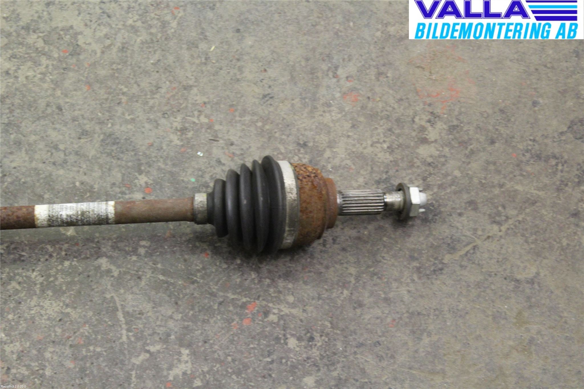 Dacia SANDERO/STEPWAY 13-20 Drivaxel Fram Vänster