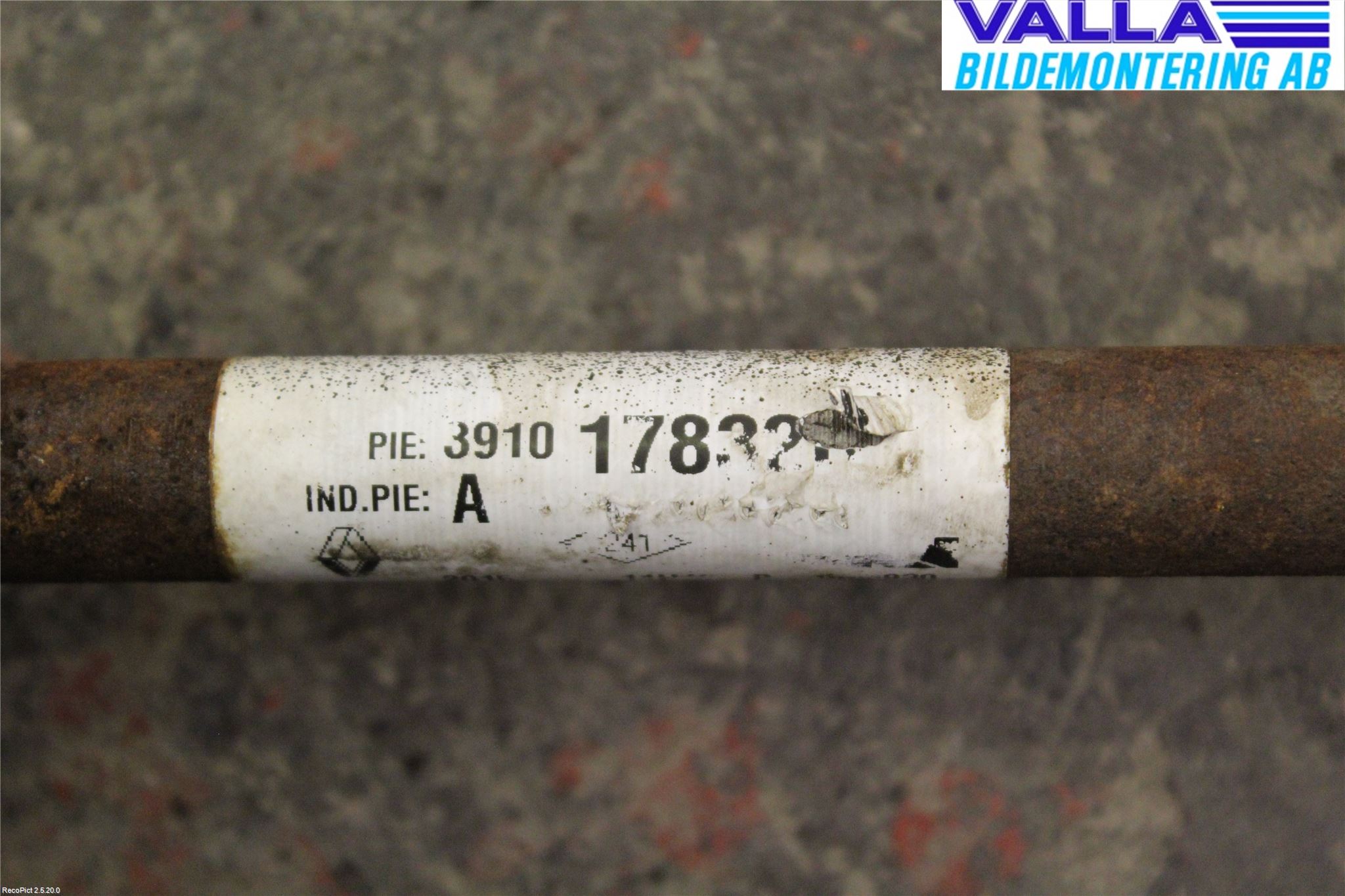 Dacia SANDERO/STEPWAY 13-20 Drivaxel Fram Vänster