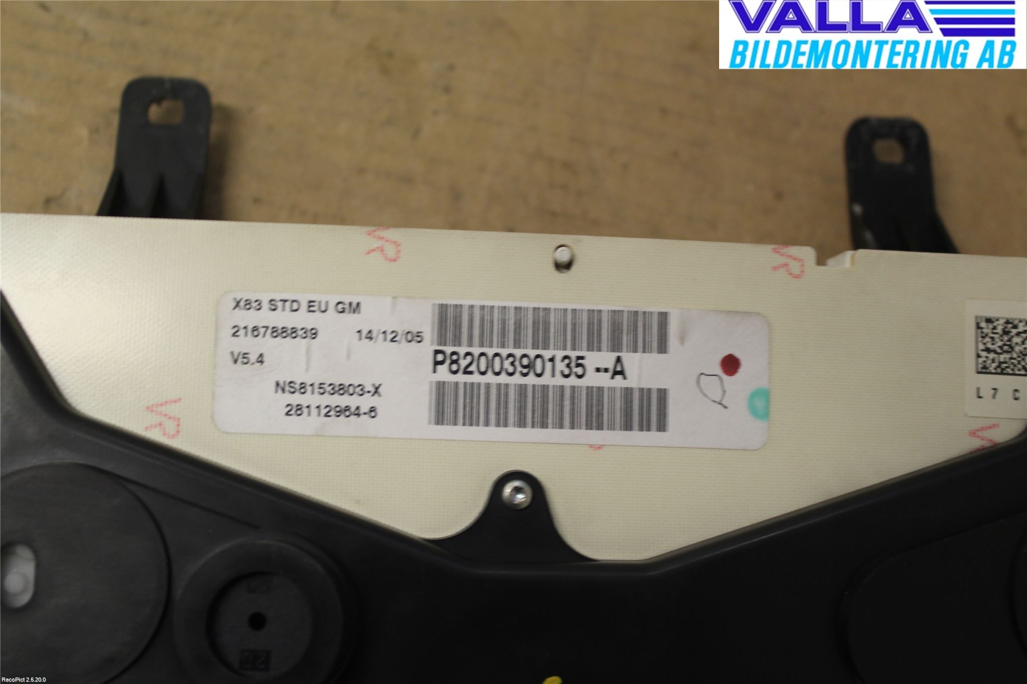 Opel VIVARO 01-14 Instrument Komb