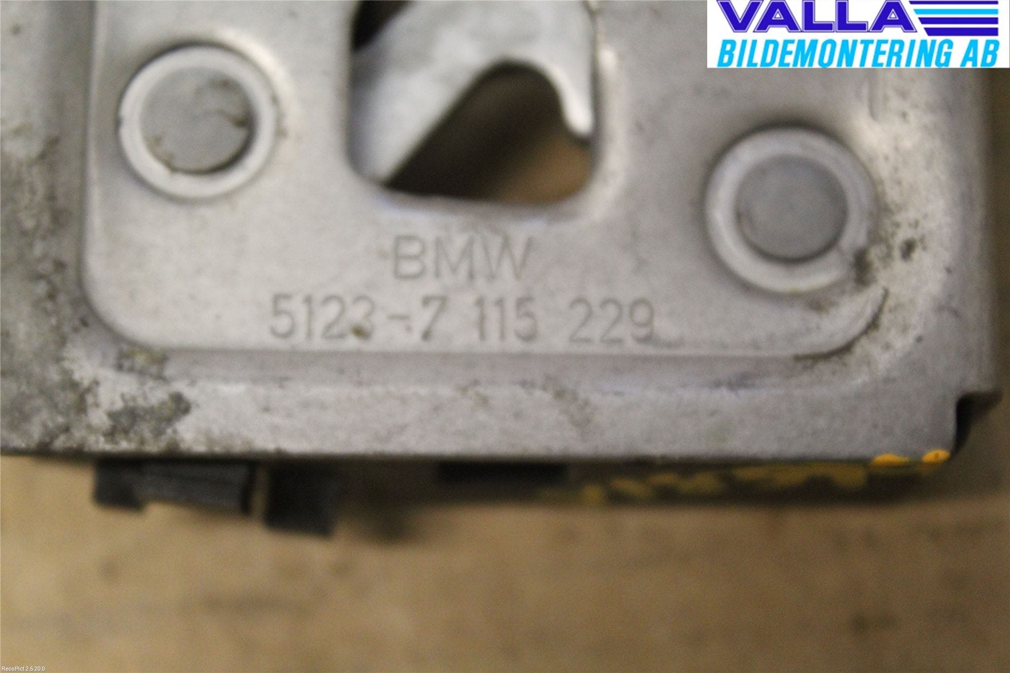 BMW 3 E90/91 SED/TOU 05-12 Huvlås