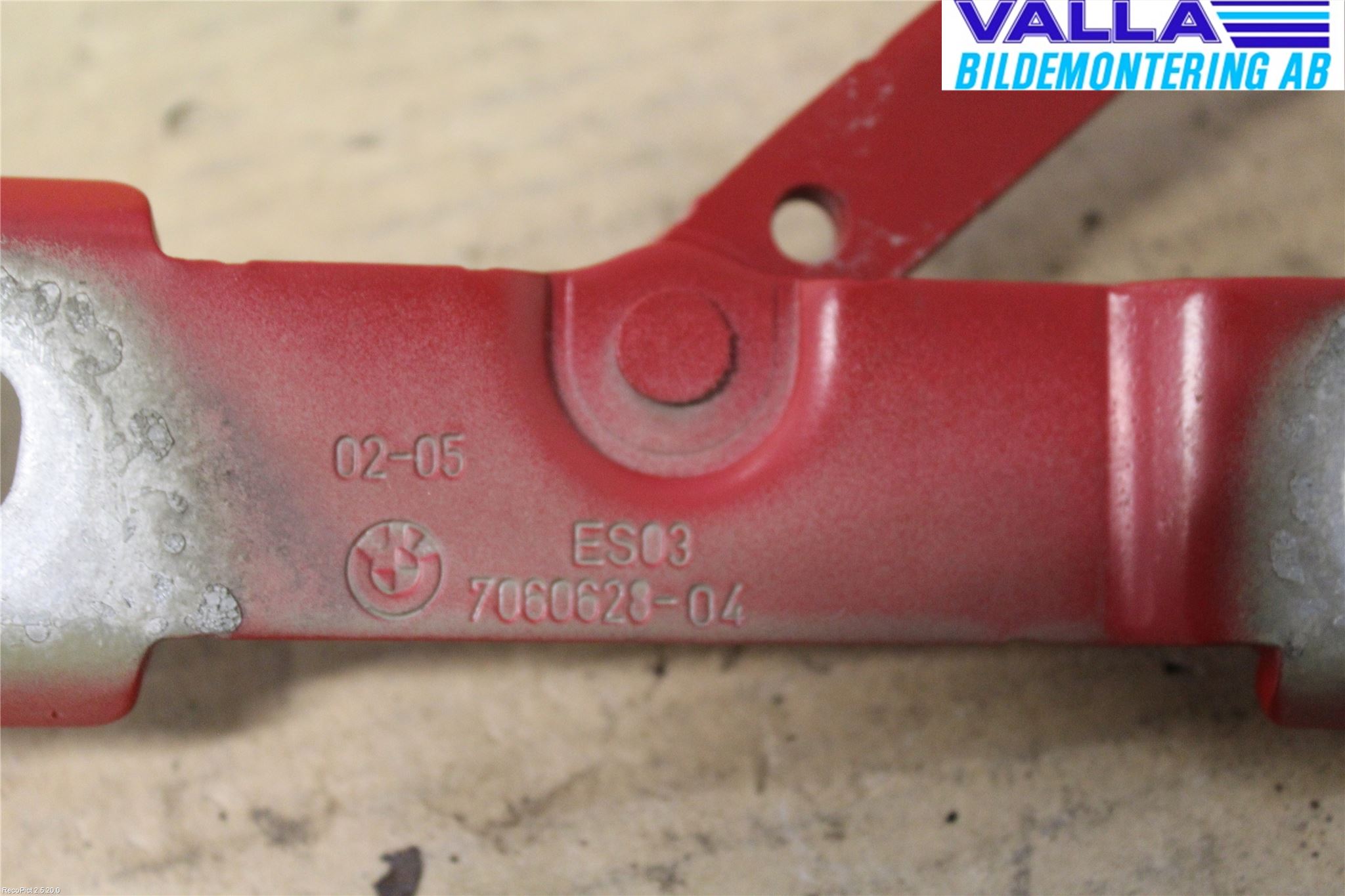 BMW 3 E90/91 SED/TOU 05-12 Bakluckegångjärn Hö