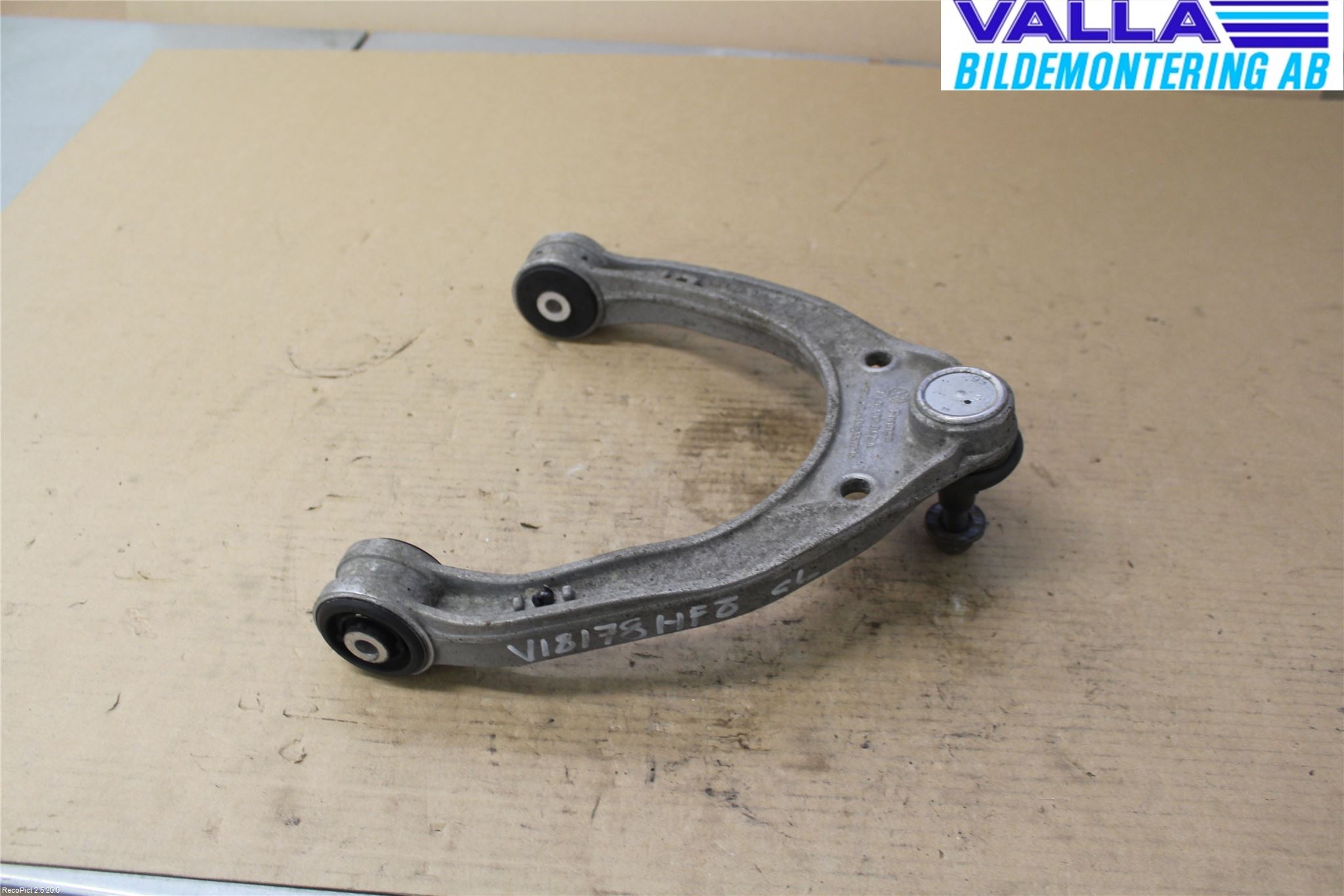 Porsche CAYENNE 03- Bärarm Fram Övre Hö