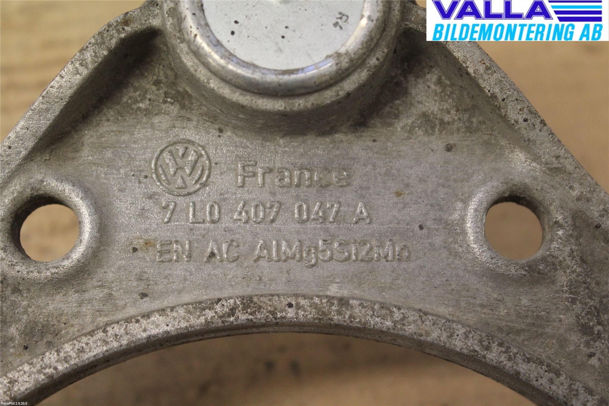 Porsche CAYENNE 03- Bärarm Fram Övre Hö