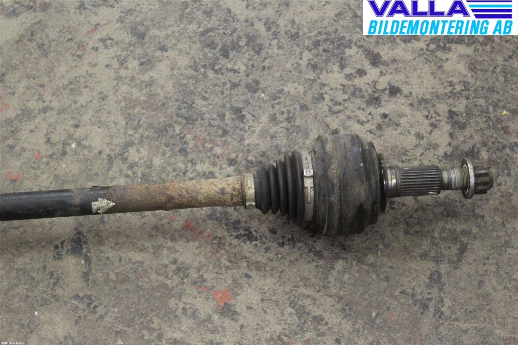 Porsche CAYENNE 03- Drivaxel Bak Vänster