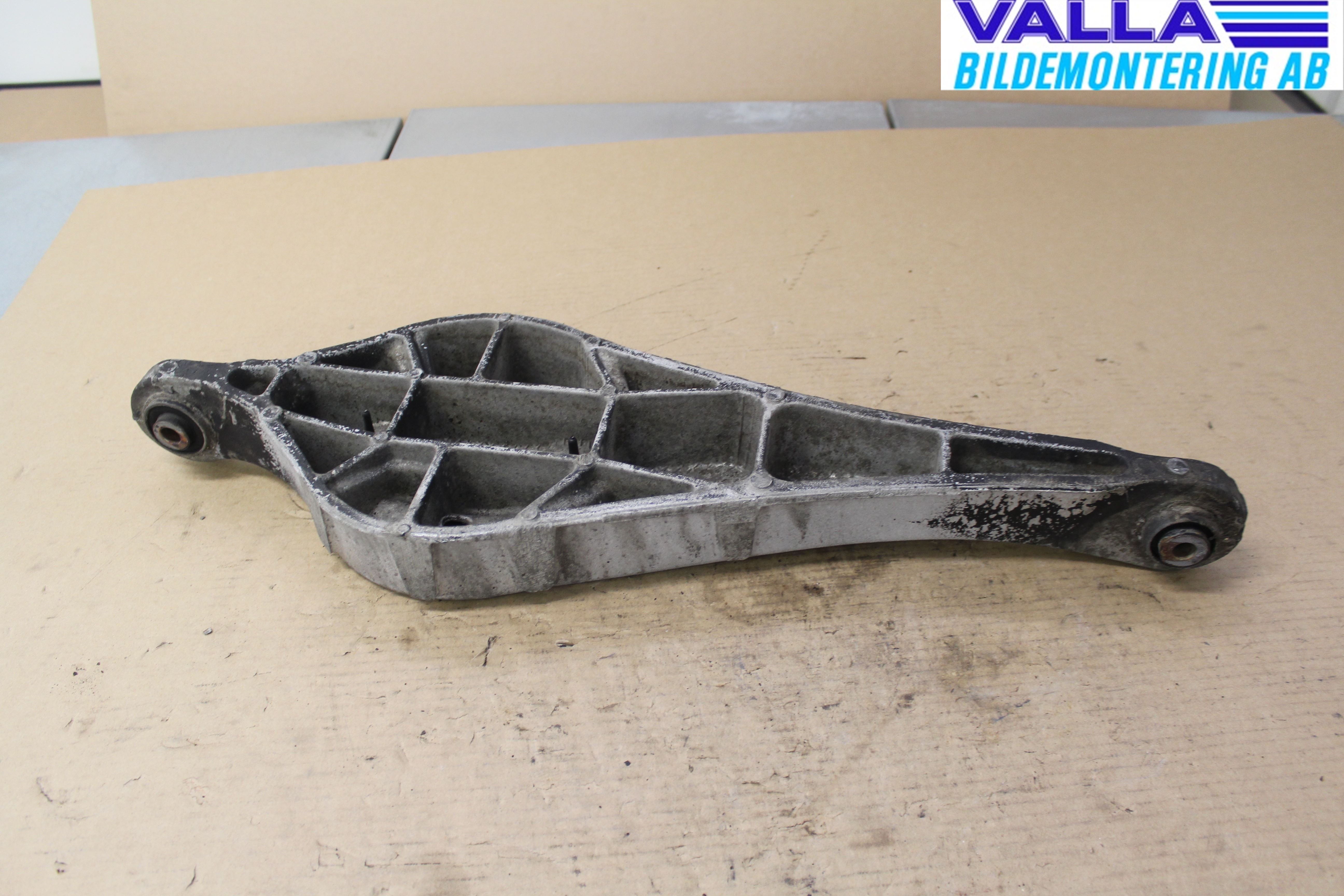 Volvo XC60 14-17 Bärarm Bak Vänster